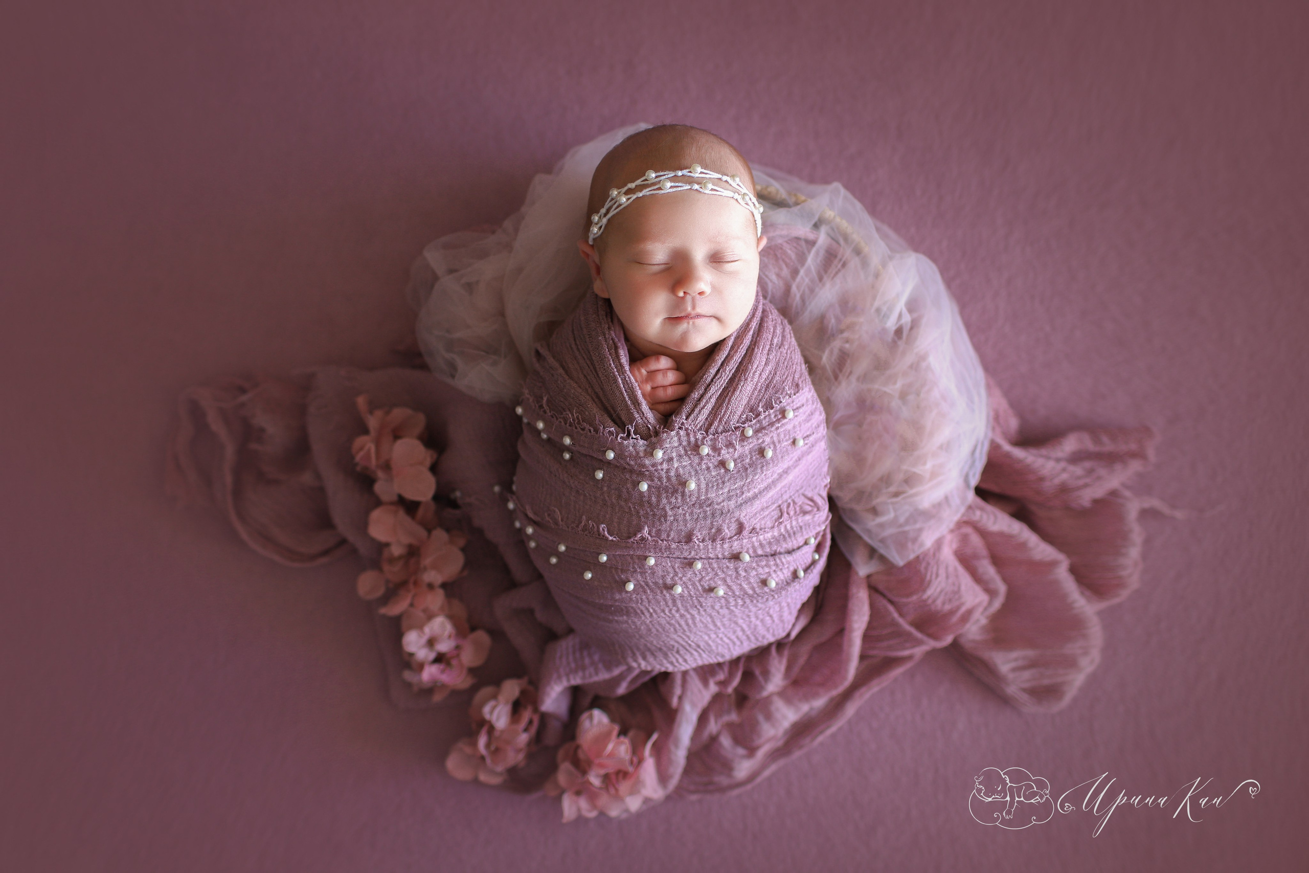 Новорожденная фотосессия для девочек. Ирина Кан Фотограф новорожденных в Екатеринбурге