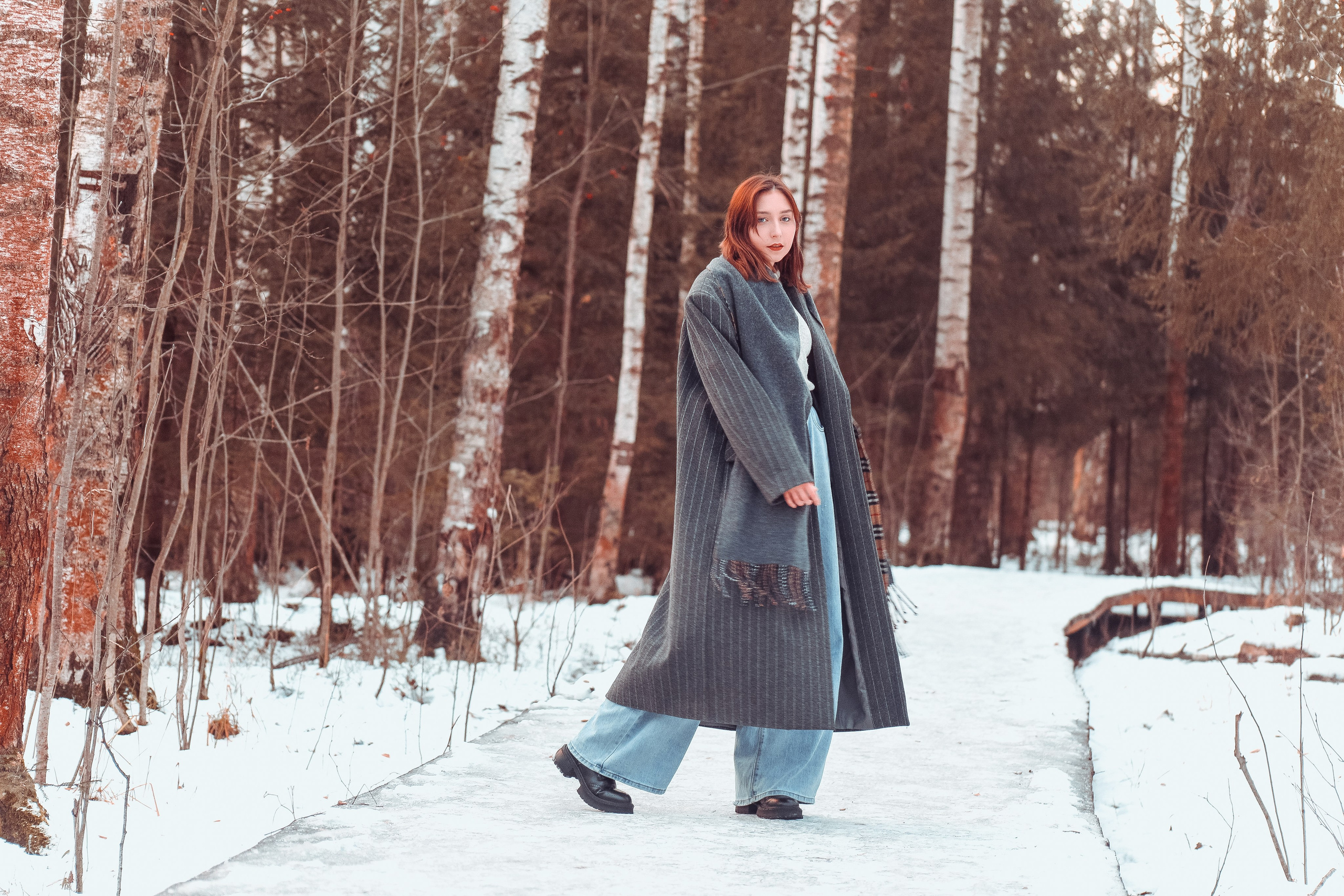 Ксюша в лесу. Фотограф Пермь. Фотосессия в фотостудии Перми и на свежем воздухе