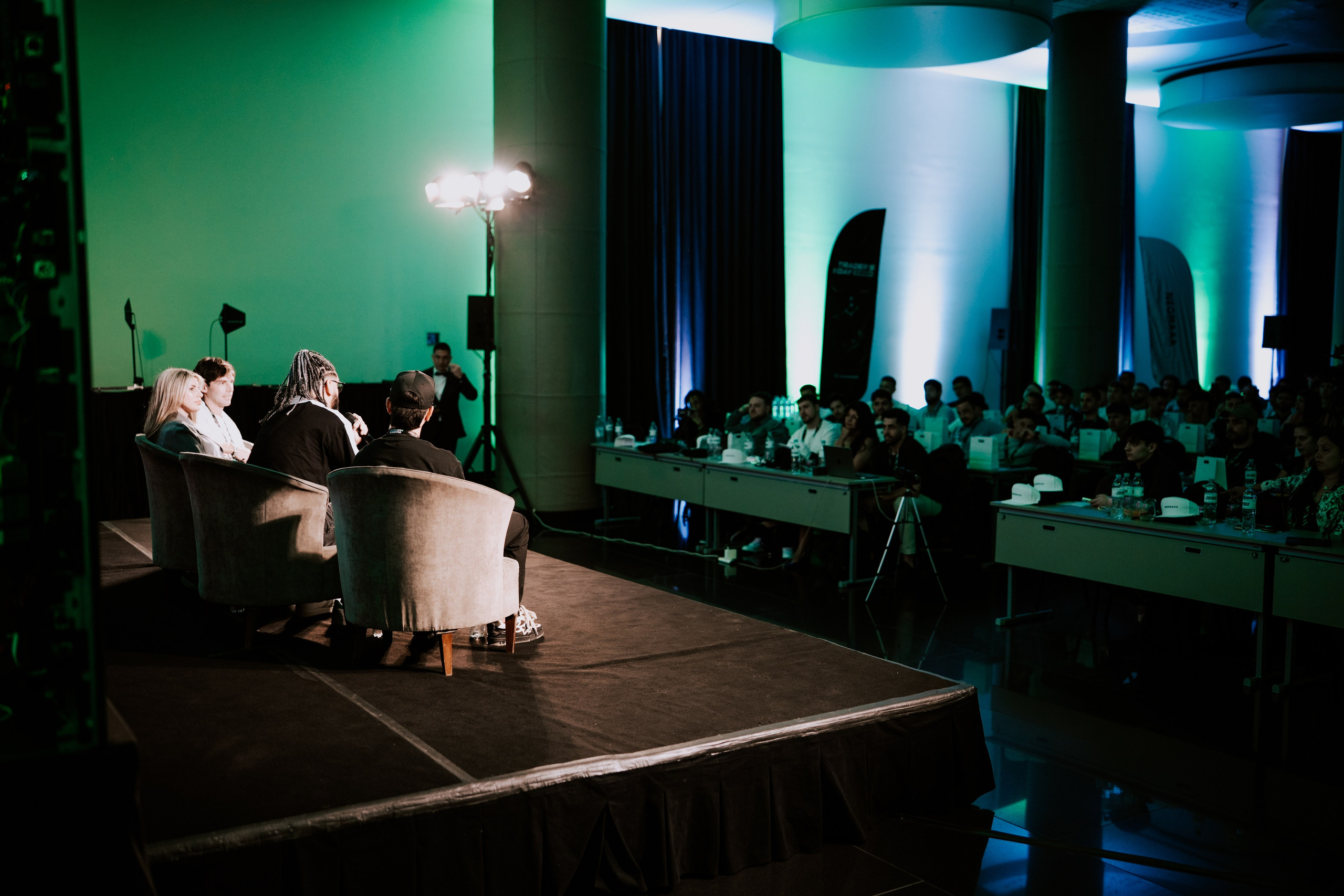 TRADERS DAY By NeomAAA Argentina. NeomAAA Funds Gallery