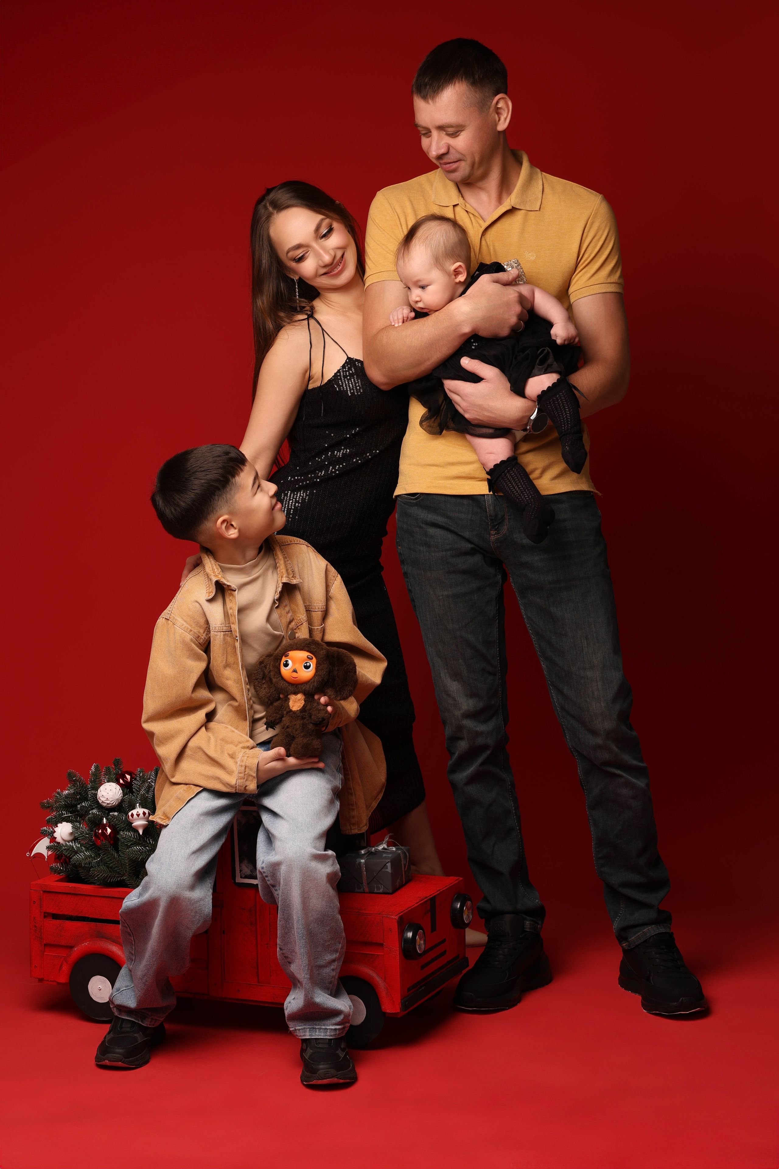 Семейная в студии. Семейный фотограф в Дзержинске Наталья Лаэтина