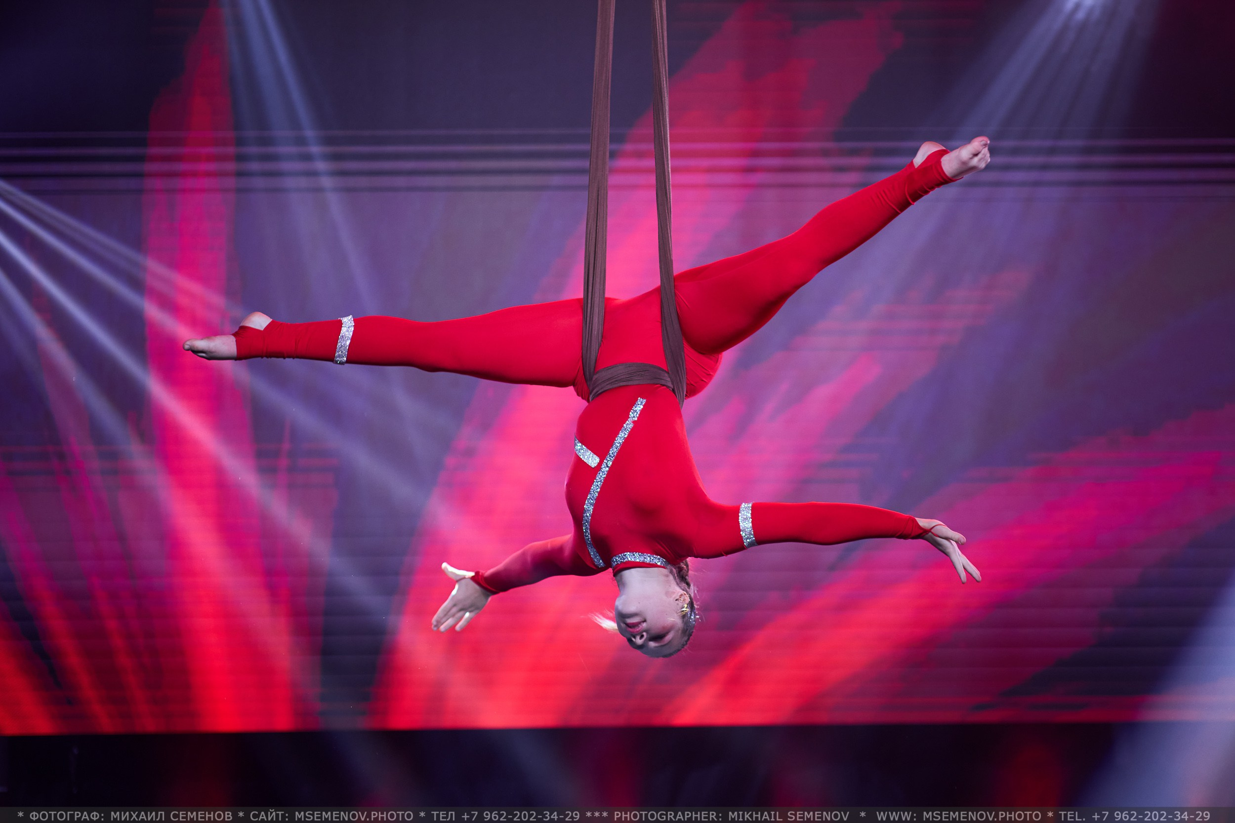 АНОНС фоторепортажа с Юбилейного концерта «ГРАЦИЯ». Фотограф, фотопроекты Михаила Семенова в Ярославле. Фотошкола