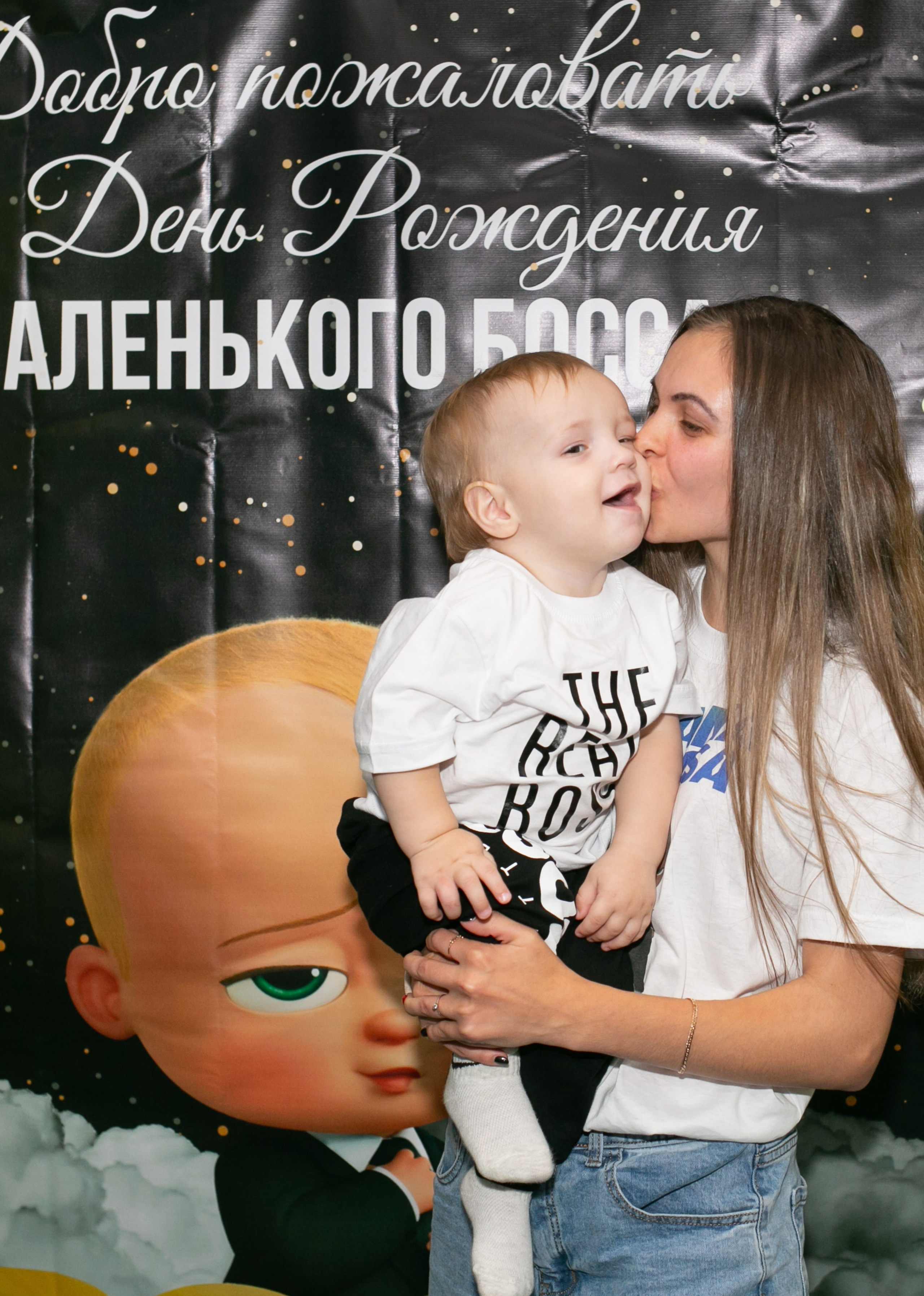 Белый кролик. Пикачу. Фотограф новорожденных и семейный фотограф НСО г. Бердск Марина Львова