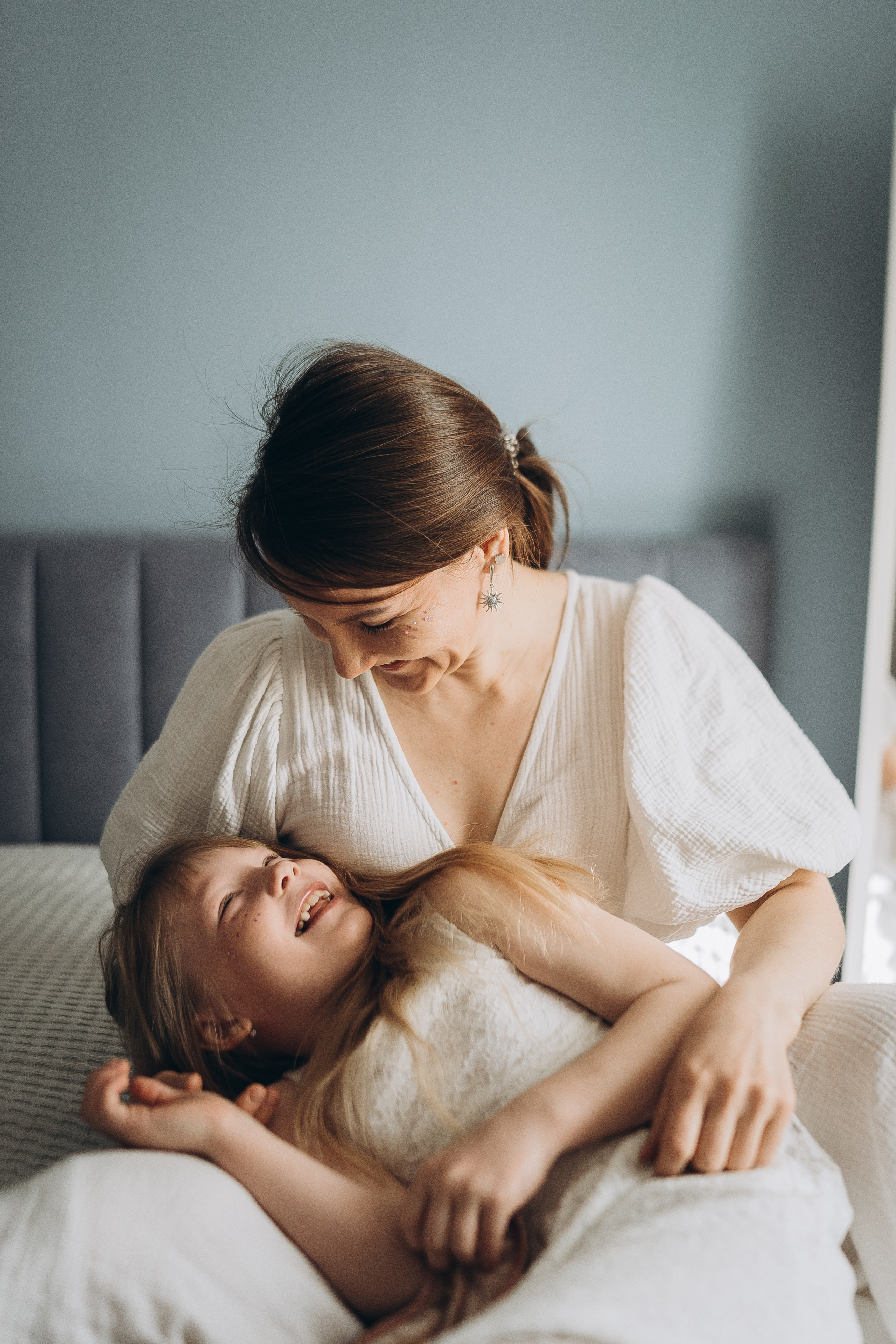 Домашняя: Дилара, Владимир, Дина и Родион. Семейный и домашний фотограф в Уфе Ирина Гарасюта