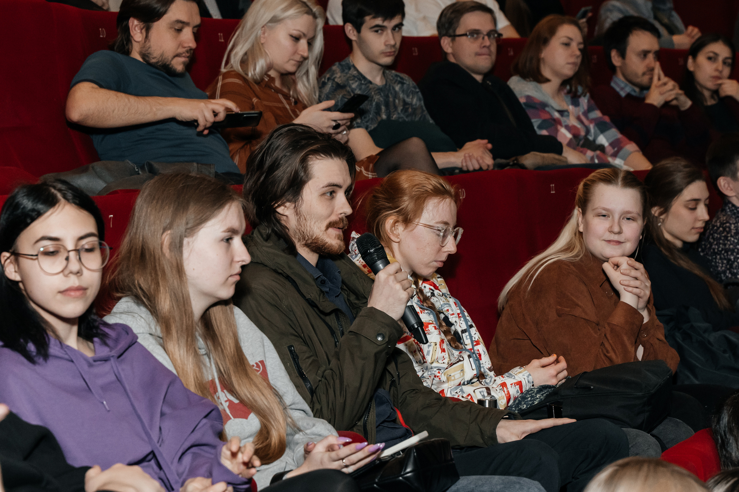Премьера фильма «Невидимое». Кинотеатр «Победа». Фотограф в Новосибирске | Фотограф Валентина Борновалова