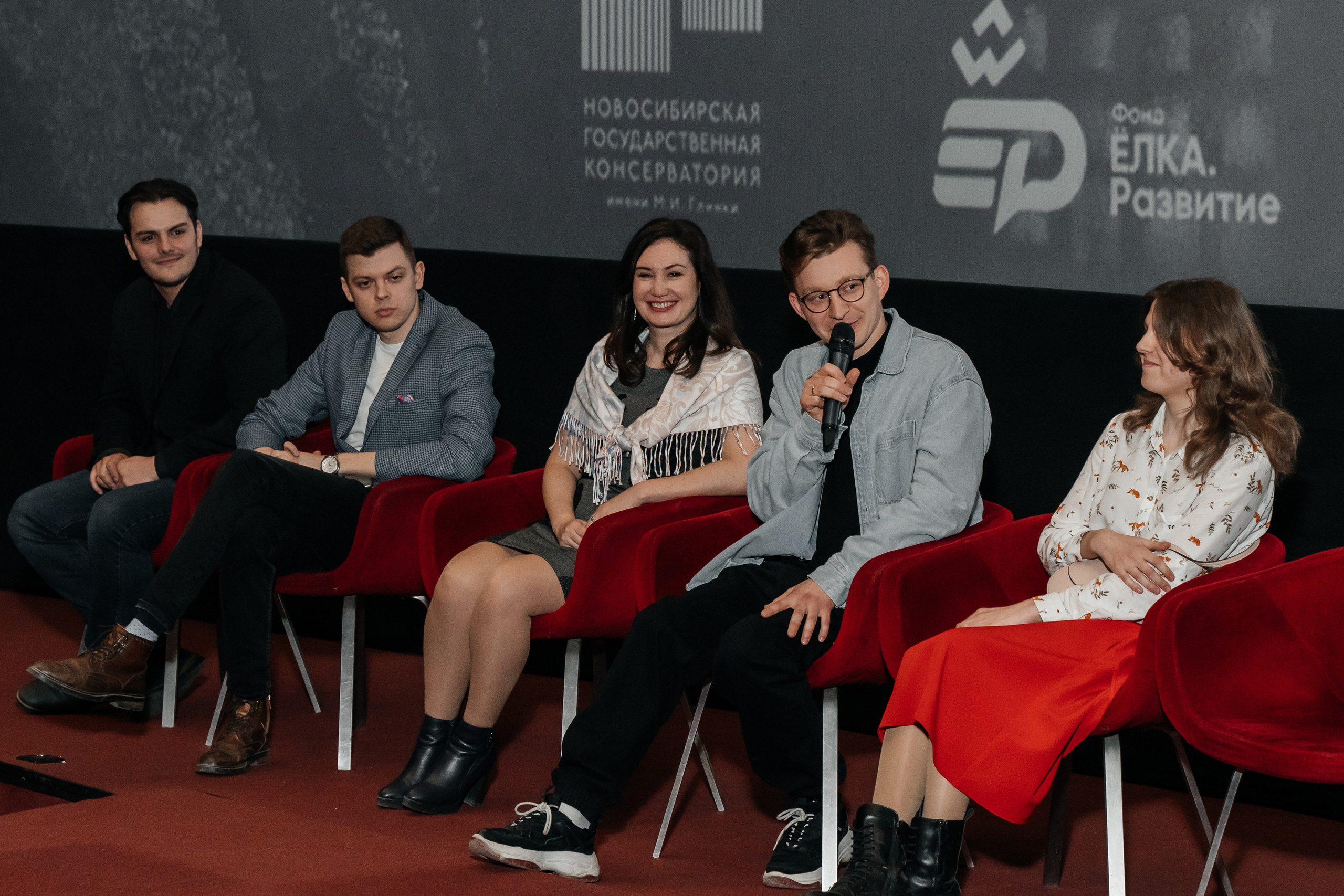 Премьера фильма «Невидимое». Кинотеатр «Победа». Фотограф в Новосибирске | Фотограф Валентина Борновалова