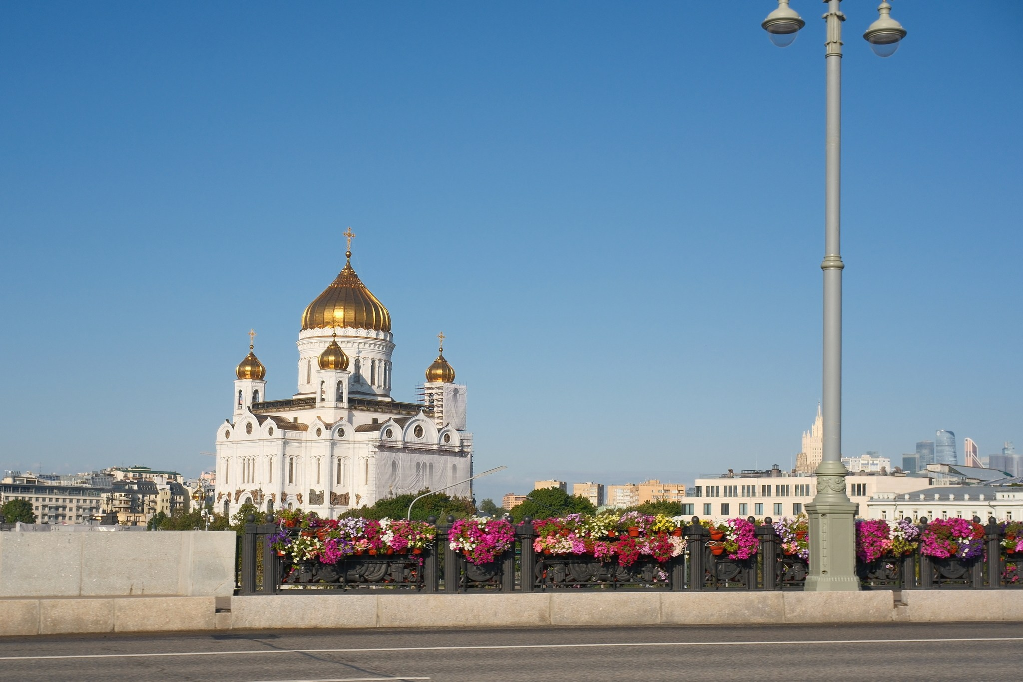 Улица, люди, жизнь…