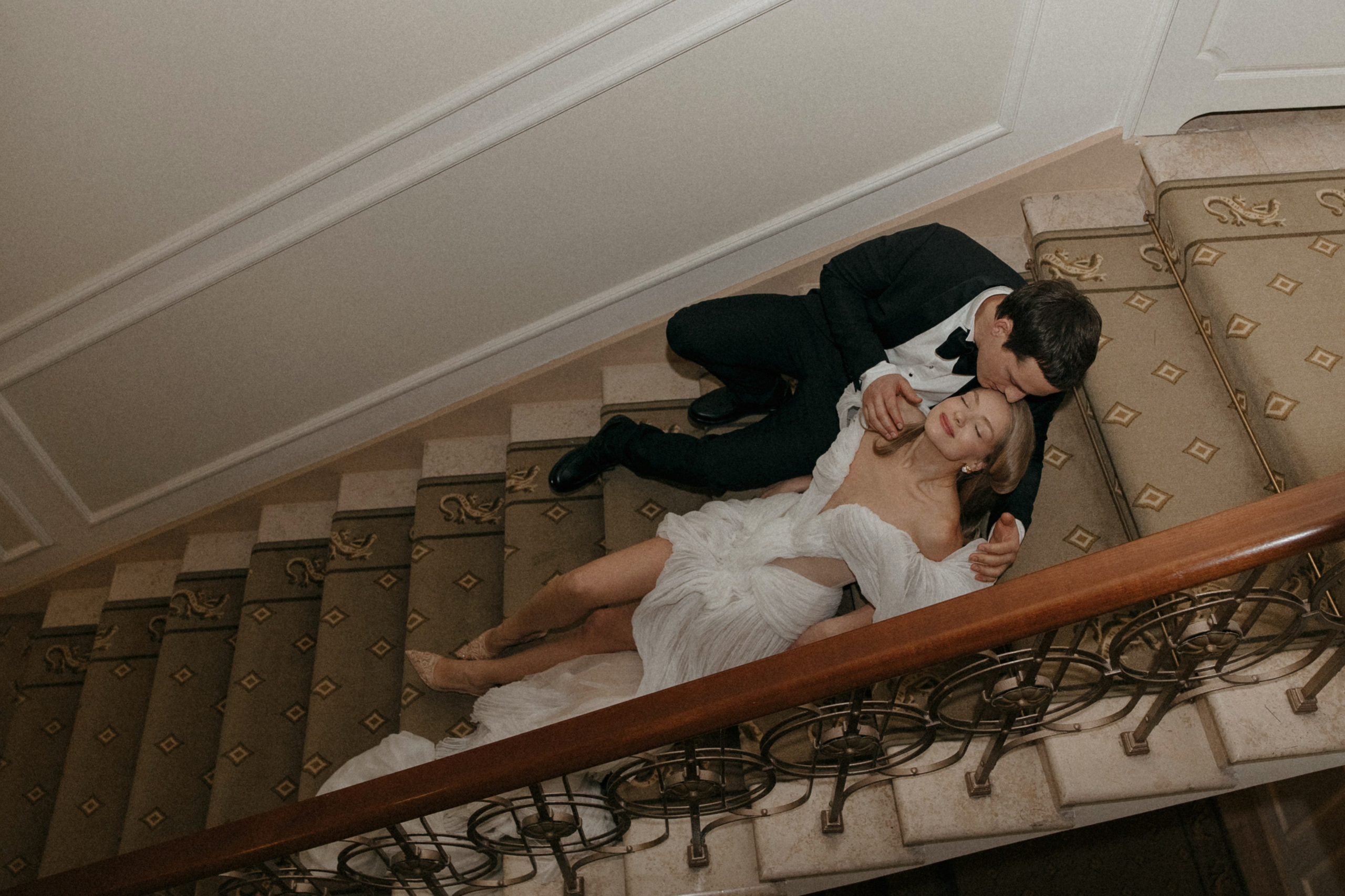 Свадебная фотосъемка в отеле Савой. Свадебный фотограф Москва