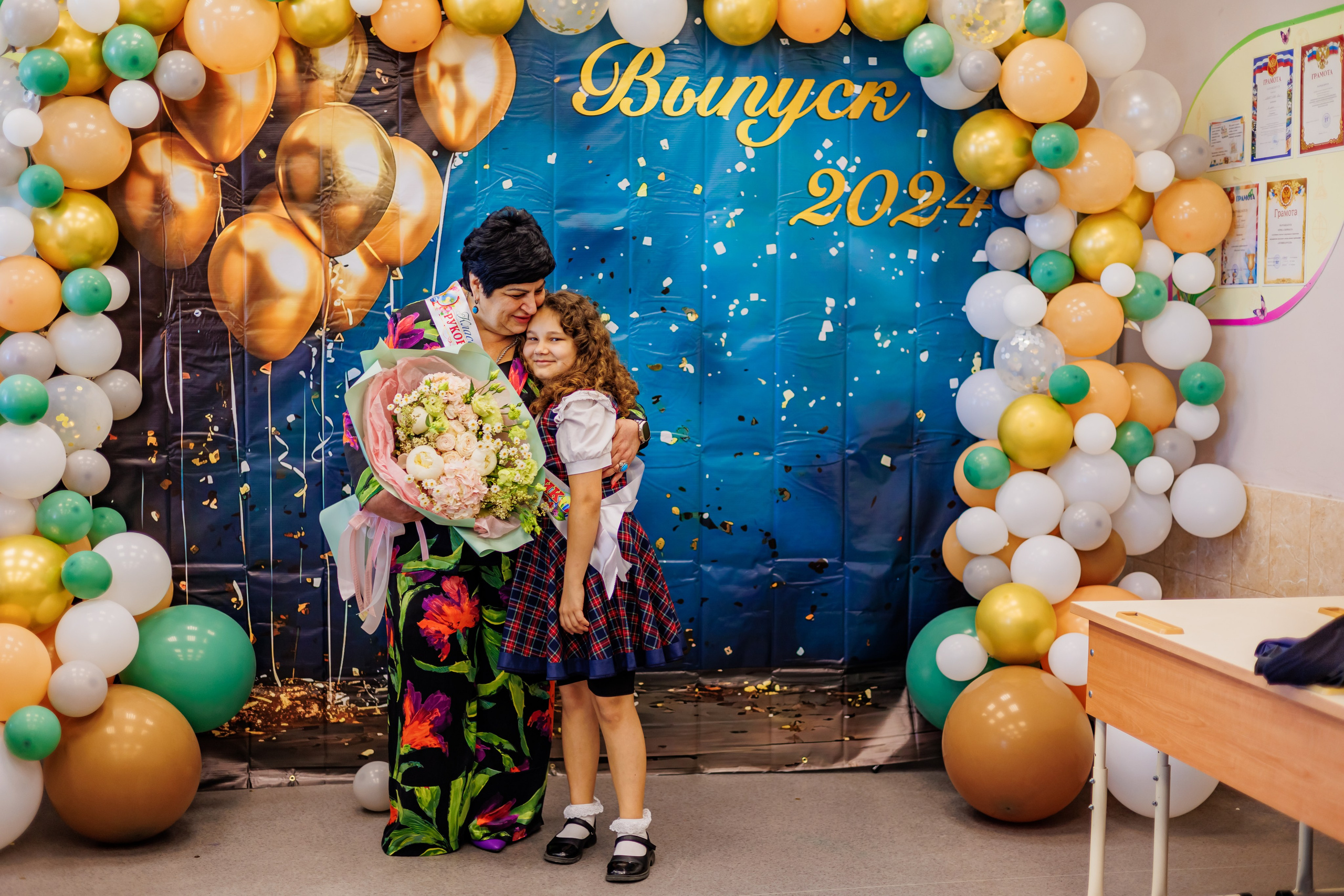 Выпуск 4а 25школа'24 год. Свадебный и семейный фотограф в Армавире