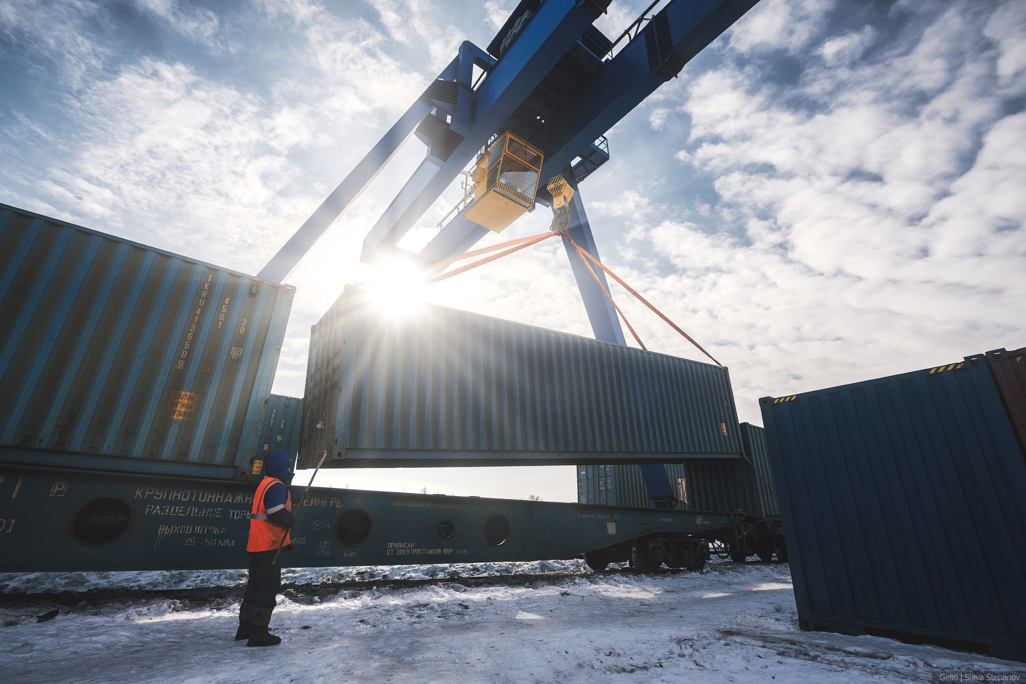 Логистика. Фотограф Слава Степанов, Gelio