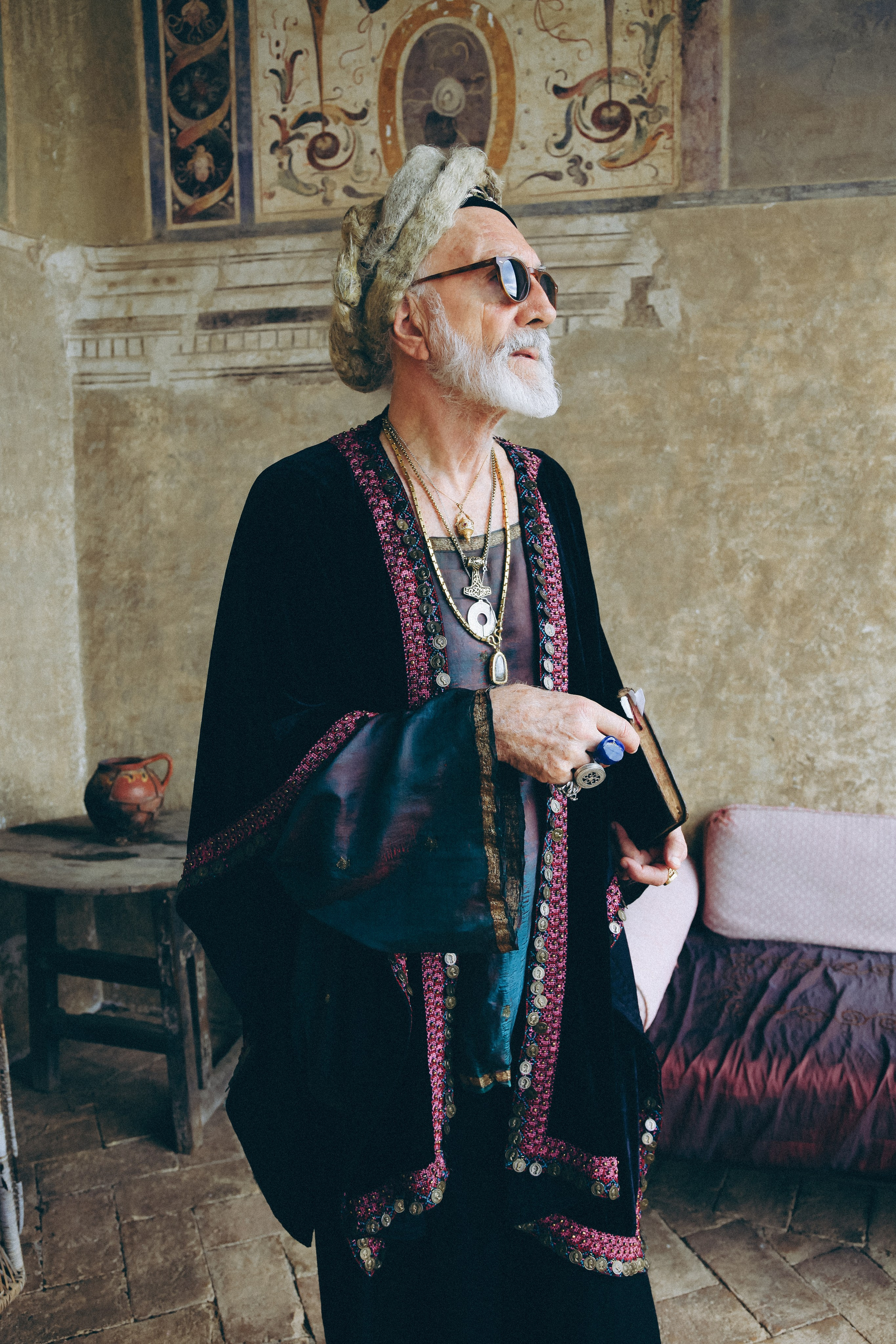 Принц Сташ Клоссовски де Рола. Татьяна Фокина — портретный фотограф и AI creator