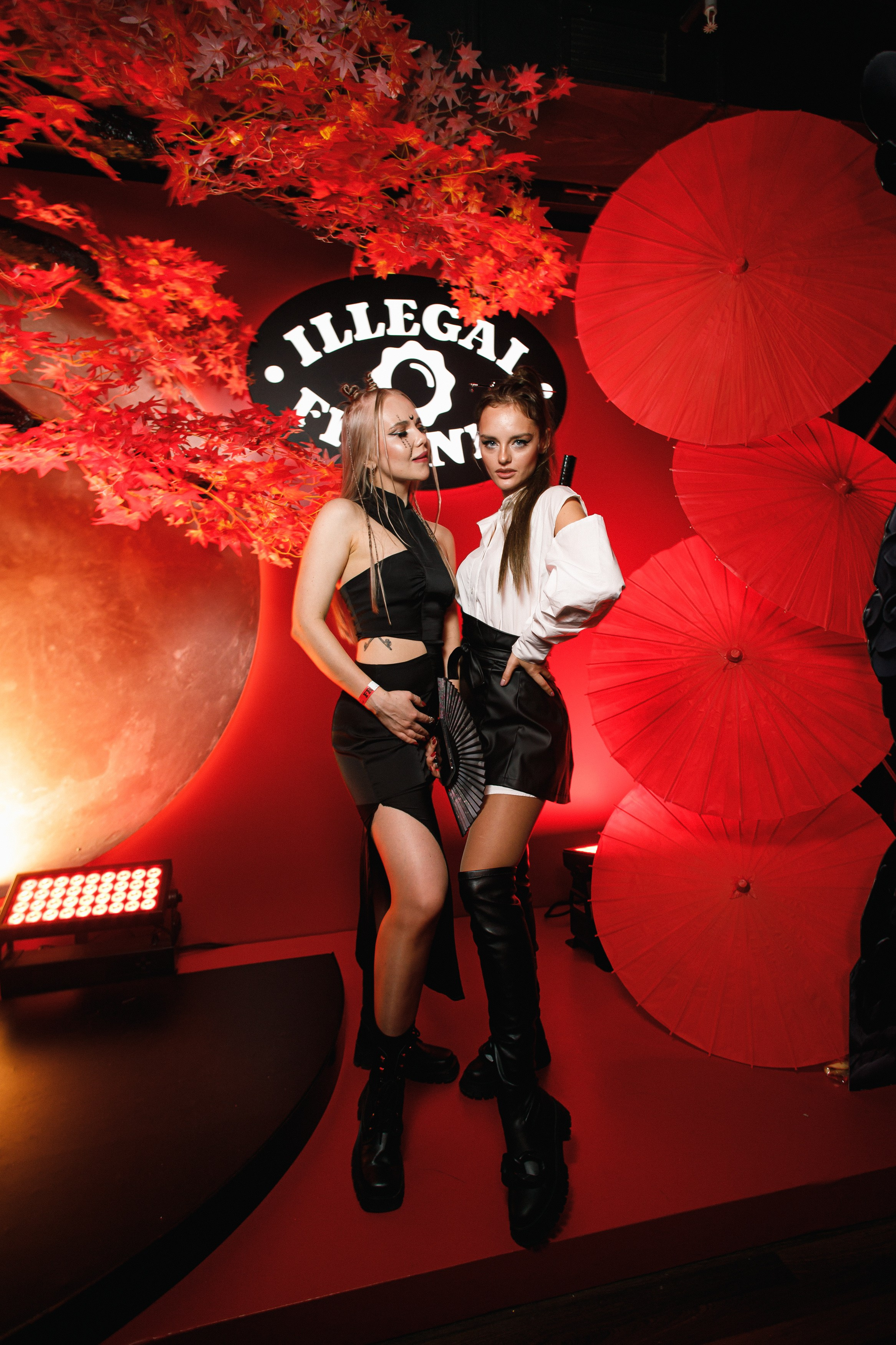 ILLEGAL FRIENDS | ASIA. СВОИ. ФОТООТЧЕТЫ-СОБЫТИЯ-МЕСТА