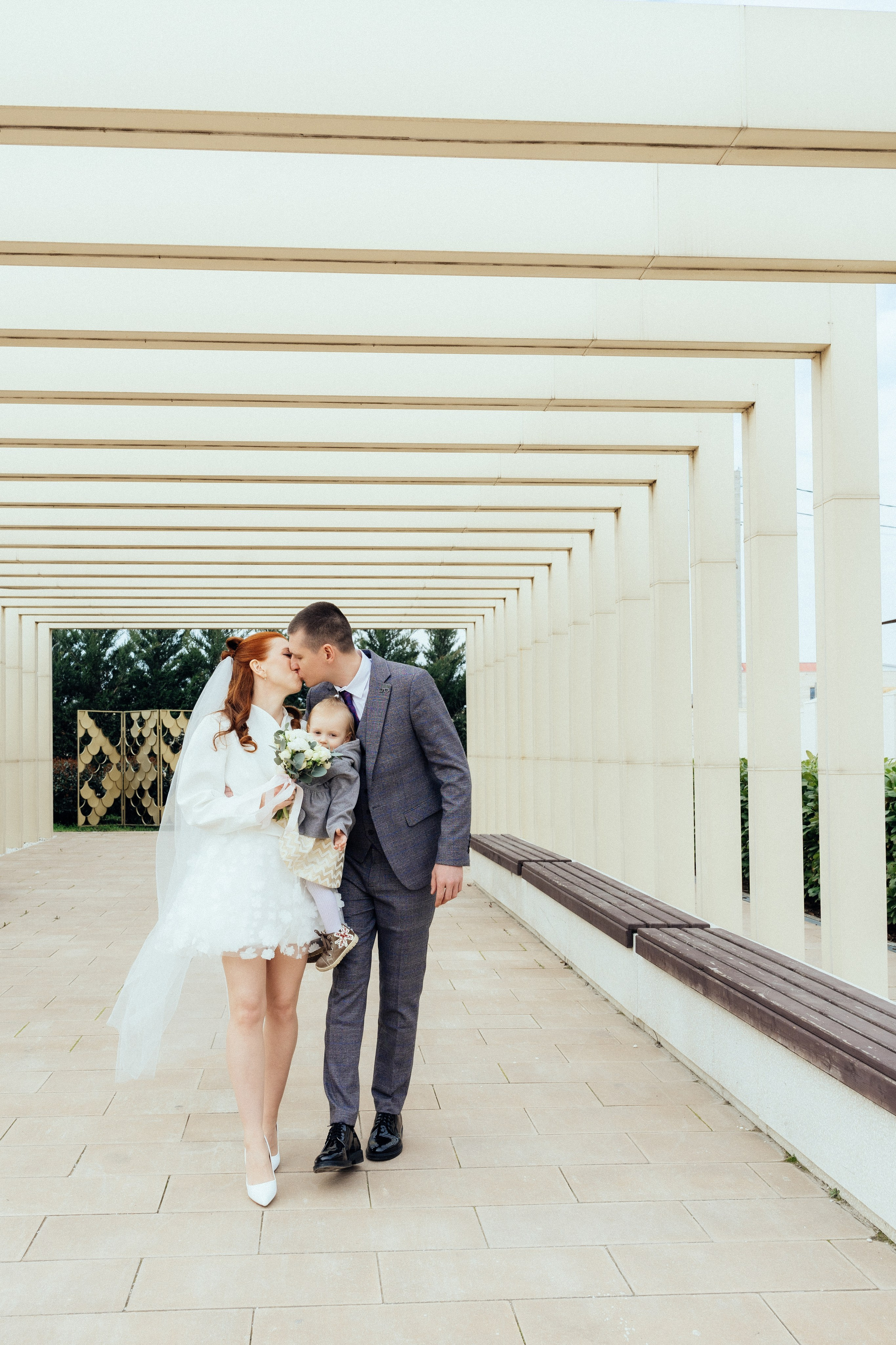 Свадебная фотосессия в Анапе, ЗАГС, Белая набережная. Профессиональный фотограф Геленджик, Новоросийск Виктория Цейс