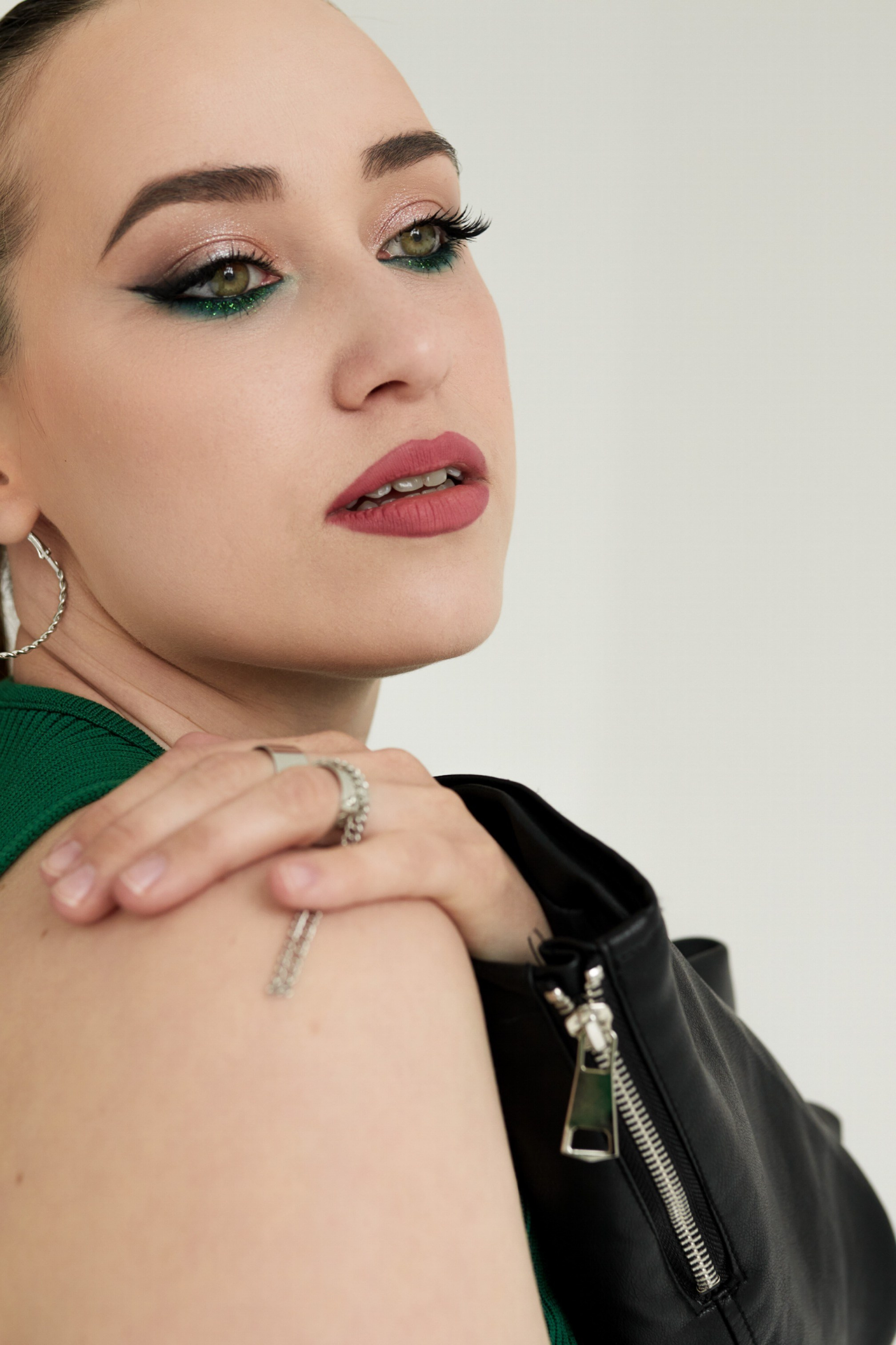 Для видеомейкера. Фотограф Стилист Тюмень Вера Хайруллина