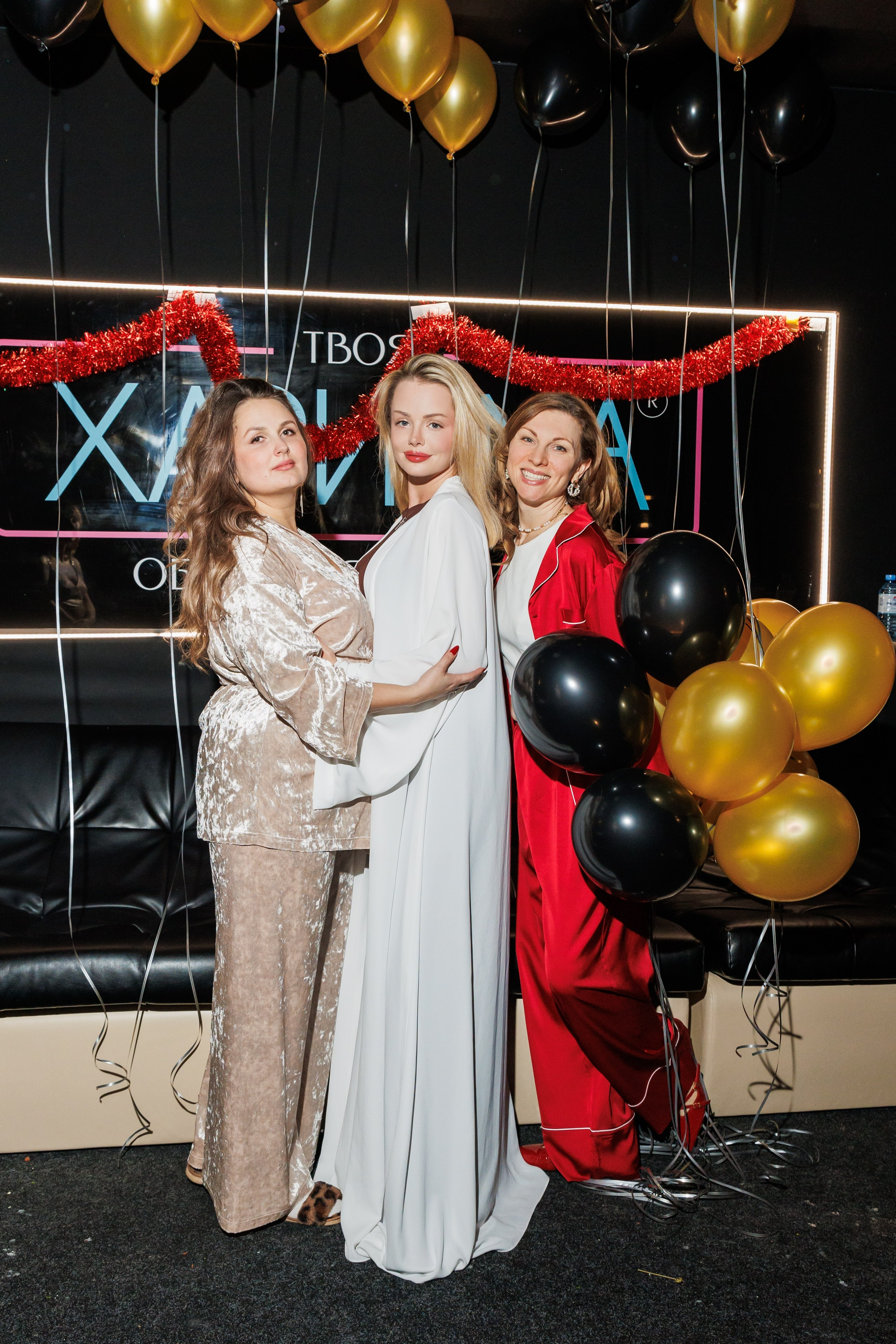 Вечеринка в караоке. Фотограф в Москве Дмитрий Емельянов