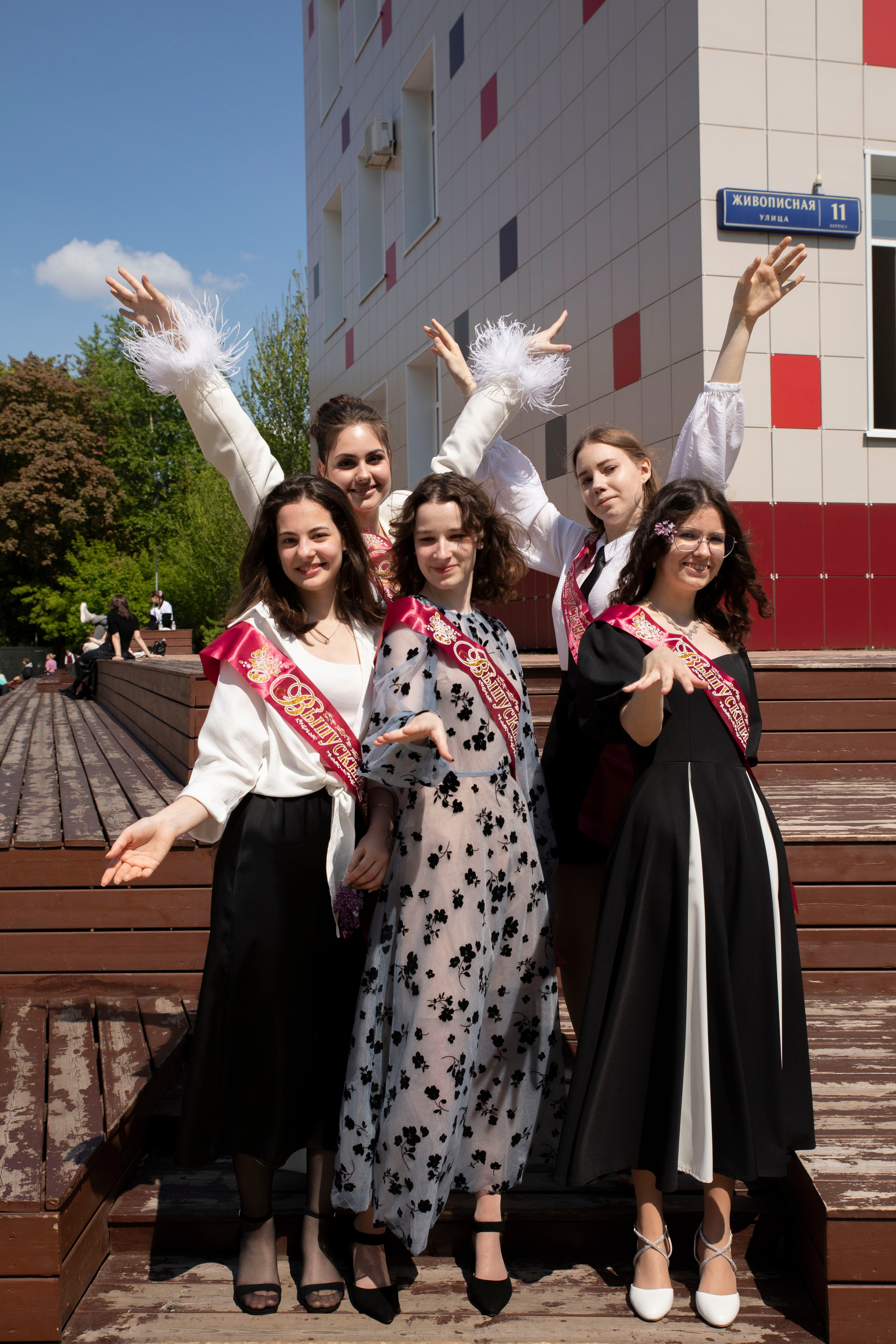 Последний звонок Школа Баренбаума 1517. Фотограф в Москве Яна Полосина