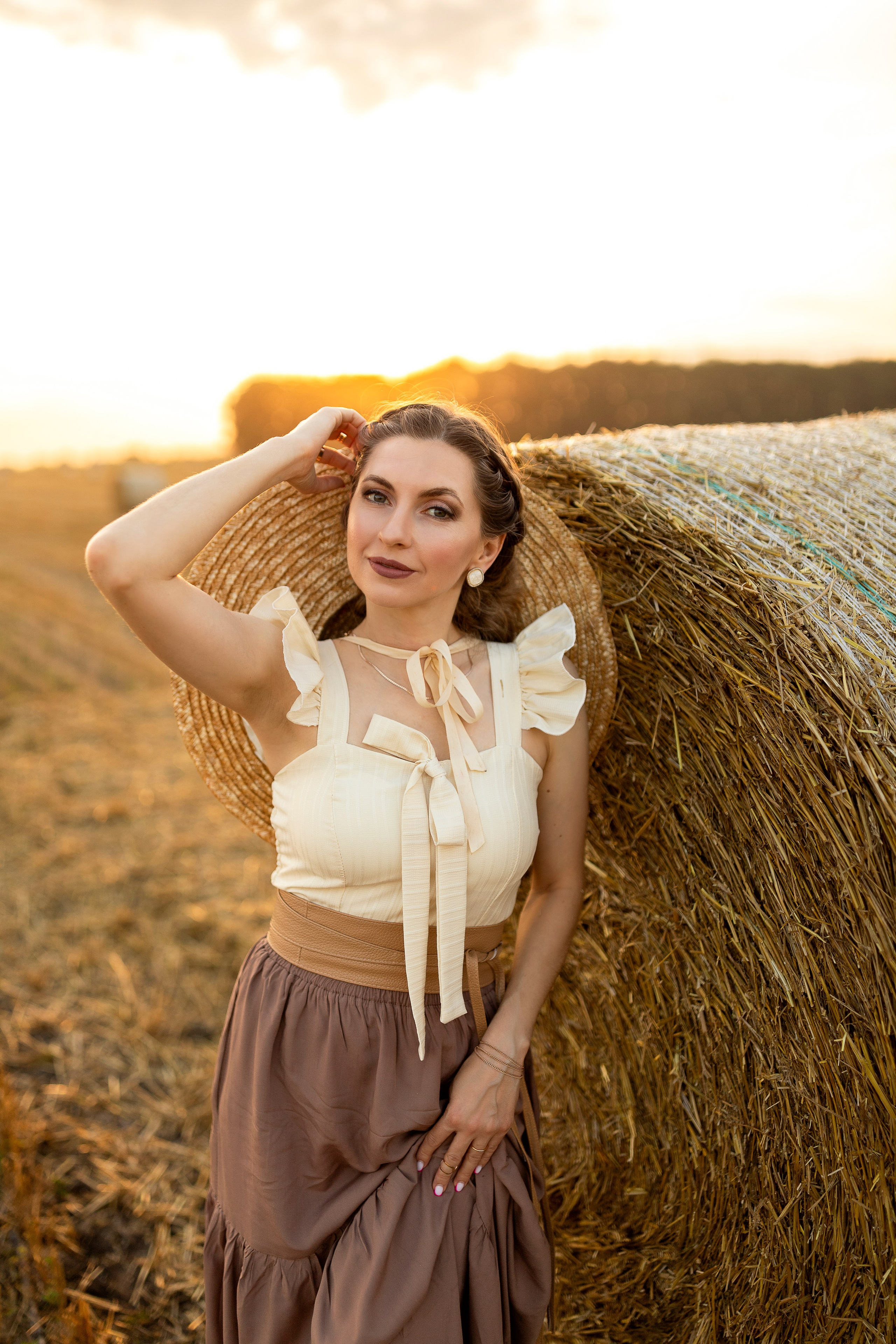 На сеновале. Настасья Перова Фотограф