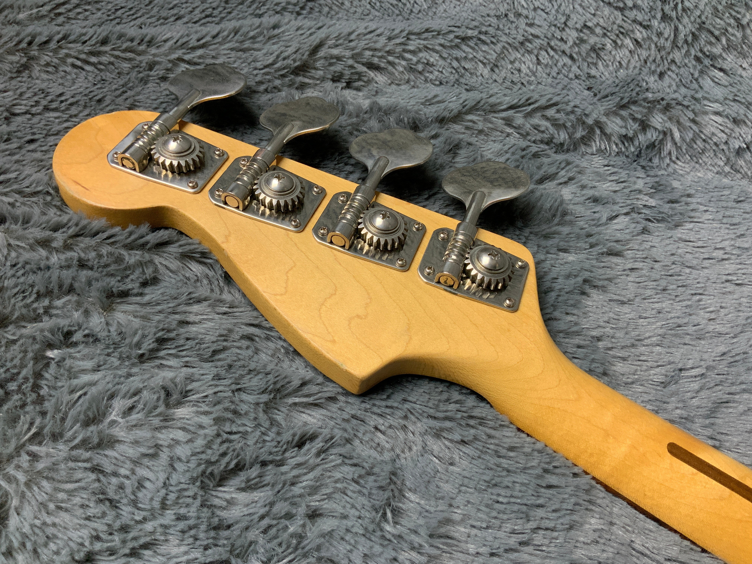 Fender Aerodyne Jazz Bass