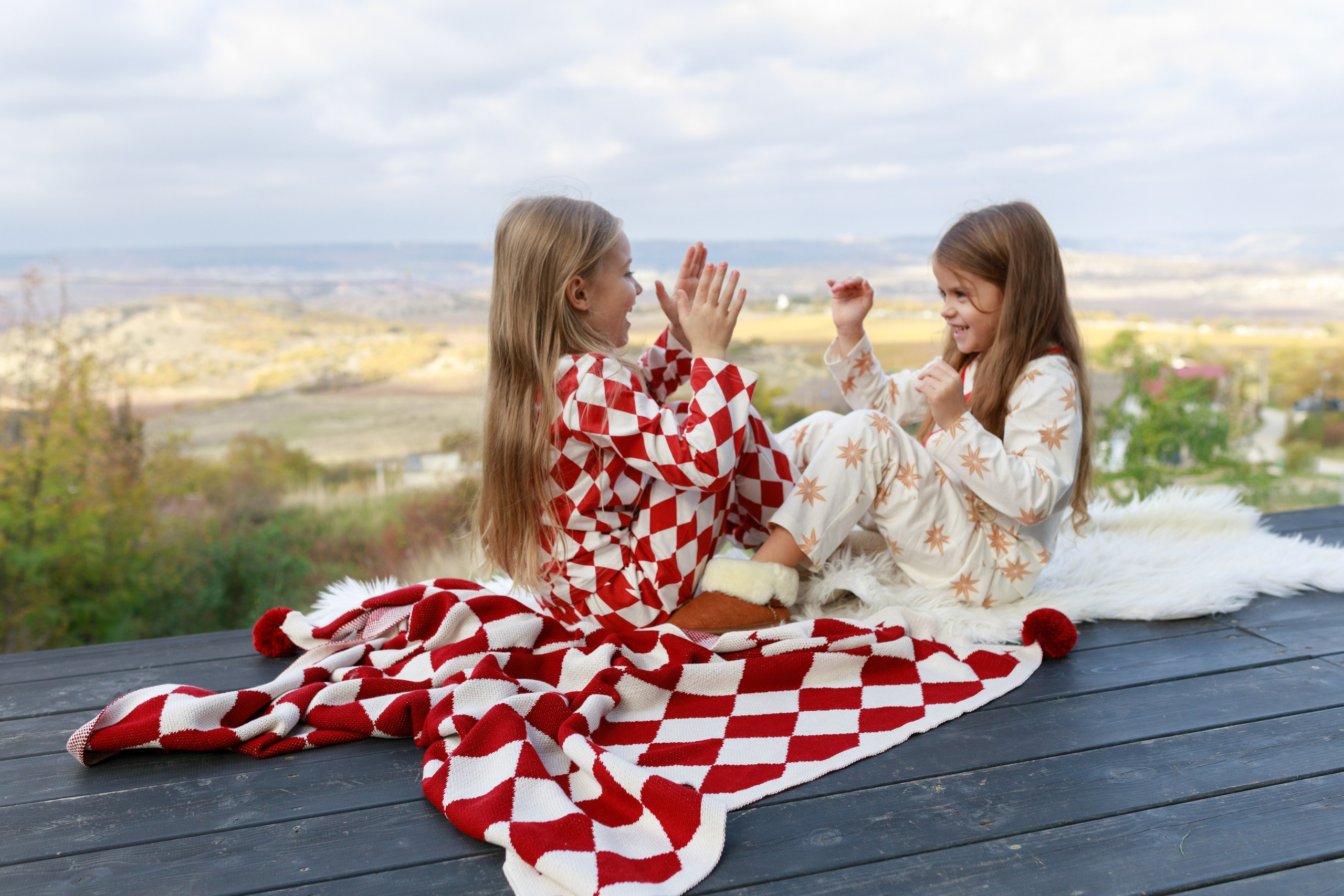 MJOLK. Новогодняя коллекция. Римма Зайцева контент для брендов