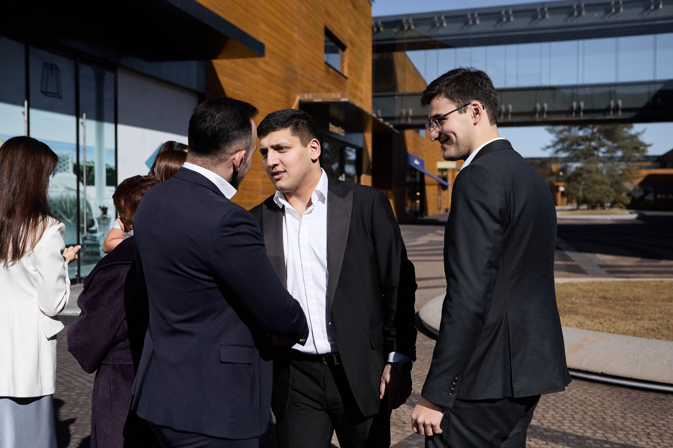 Свадебная прогулка и регистрация Арсена и Марии в Барвихе. Репортажный Фотограф Москва Дарья Лунева