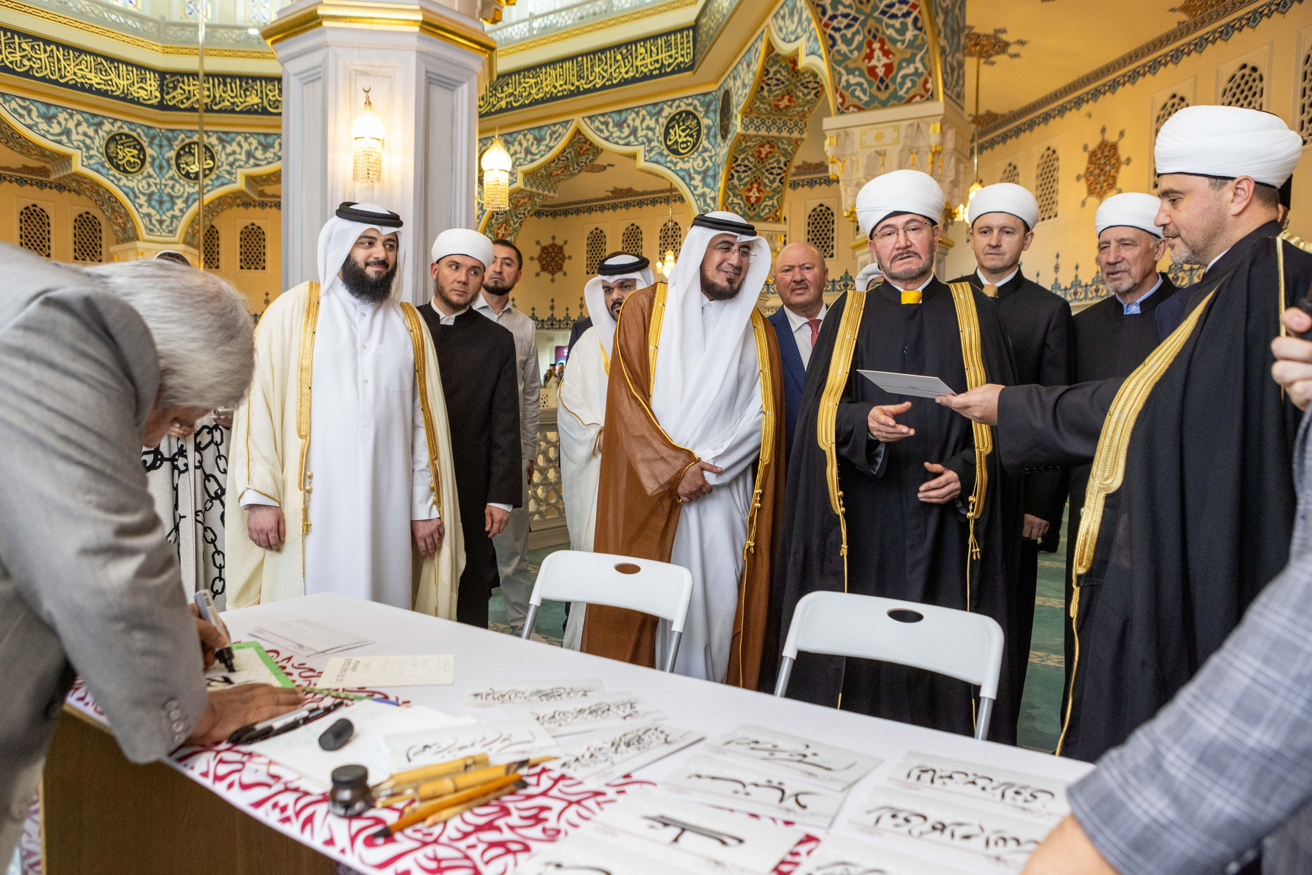 Открытие выставки Мир Корана. Рекламный, предметный, репортажный, семейный фотограф и художник в Москве