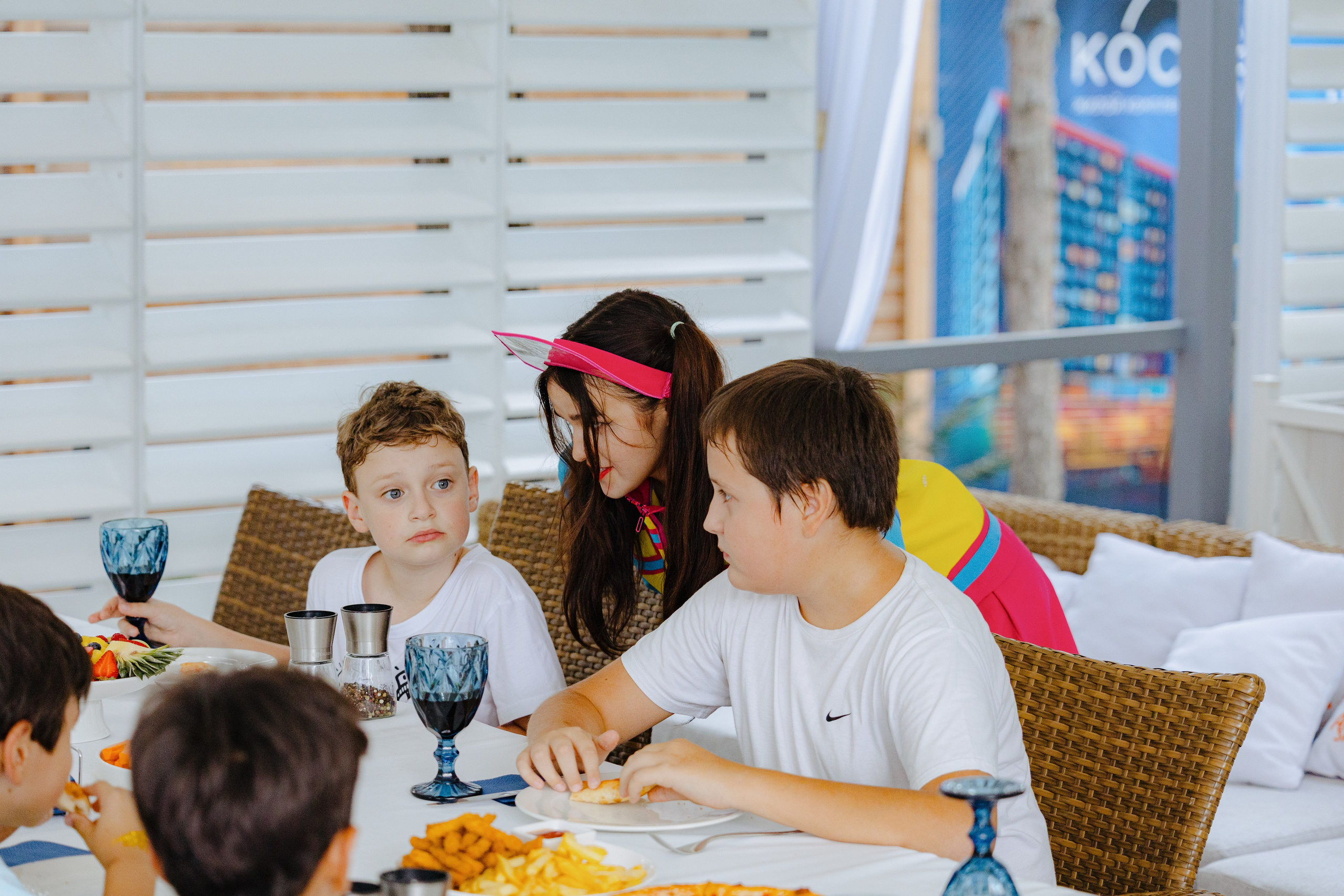 Фотосессия на день рождения | Праздничная съемка от профессионального фотографа. Красильников Евгений — профессиональный фотограф в Ростове-на-Дону