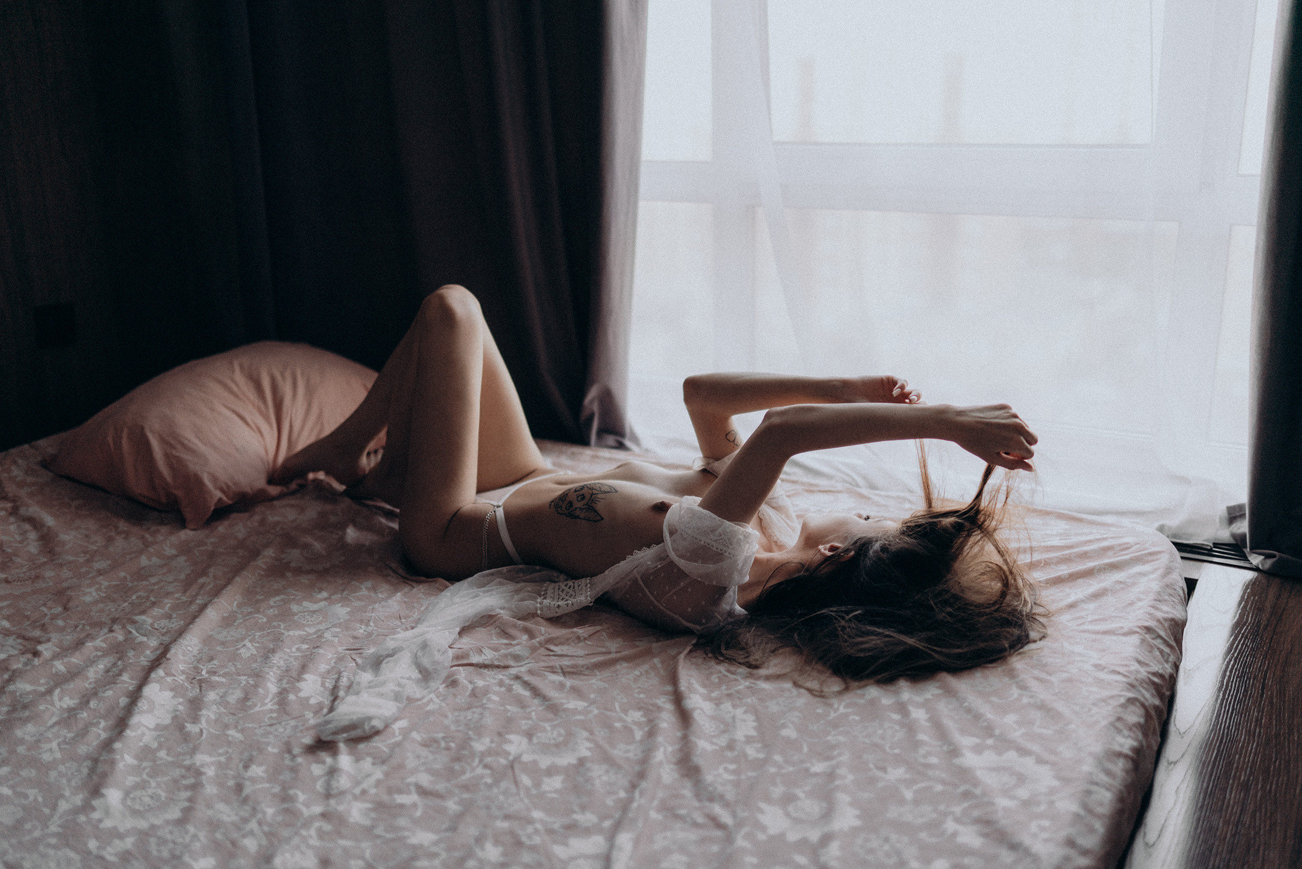 Ника, октябрь 2023 (18+). Фотограф Владимир Орлов