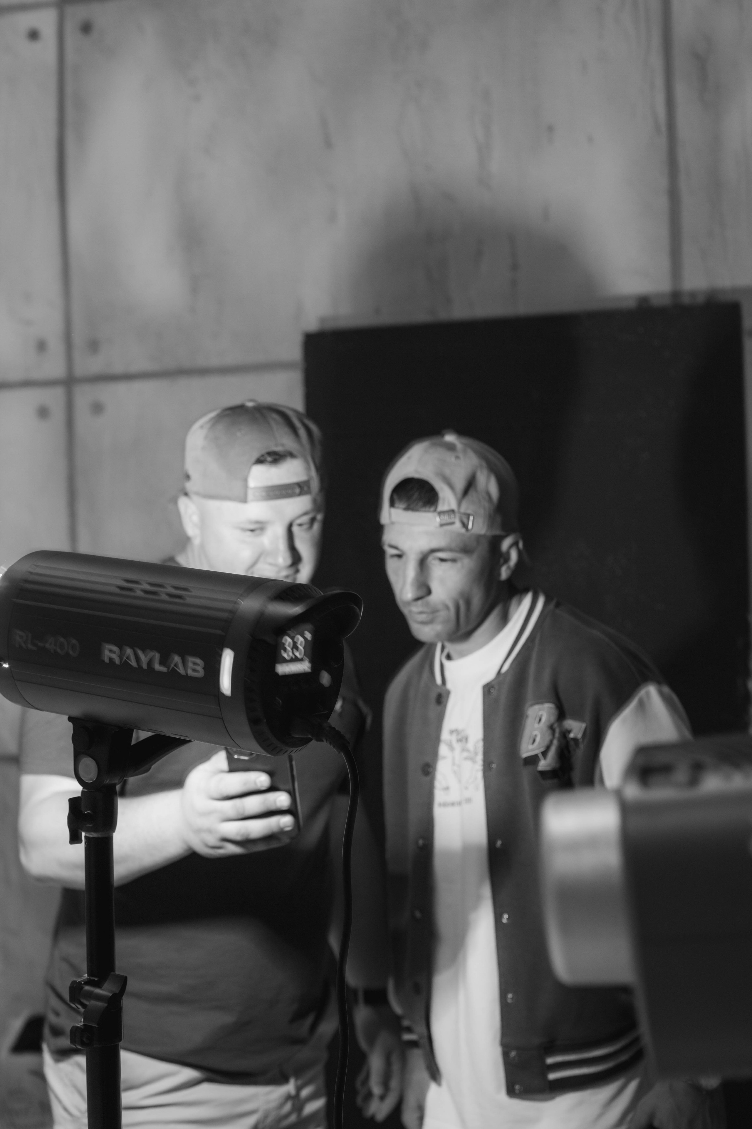 Студия. Уличный фотограф Города N