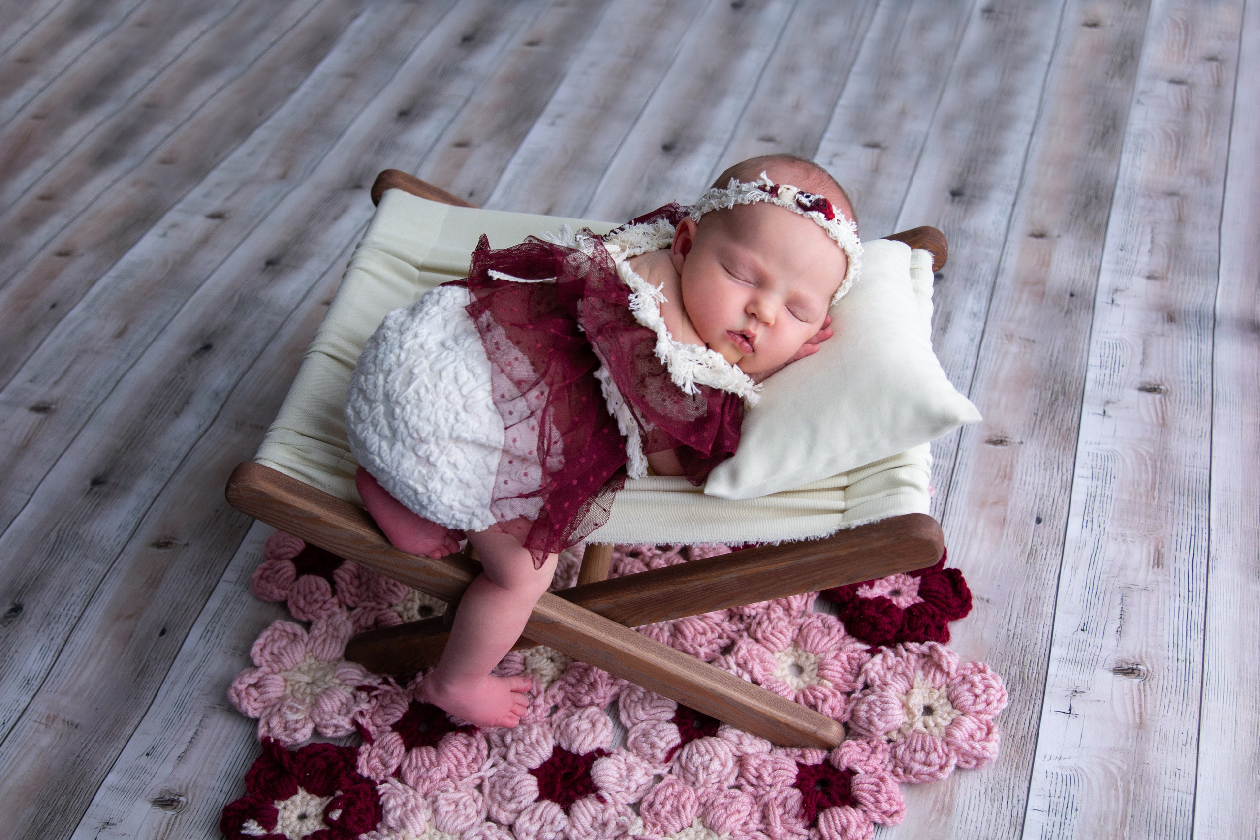 Профессиональная фотосессия новорожденного. Фотограф новорожденных Жуковский Раменское
