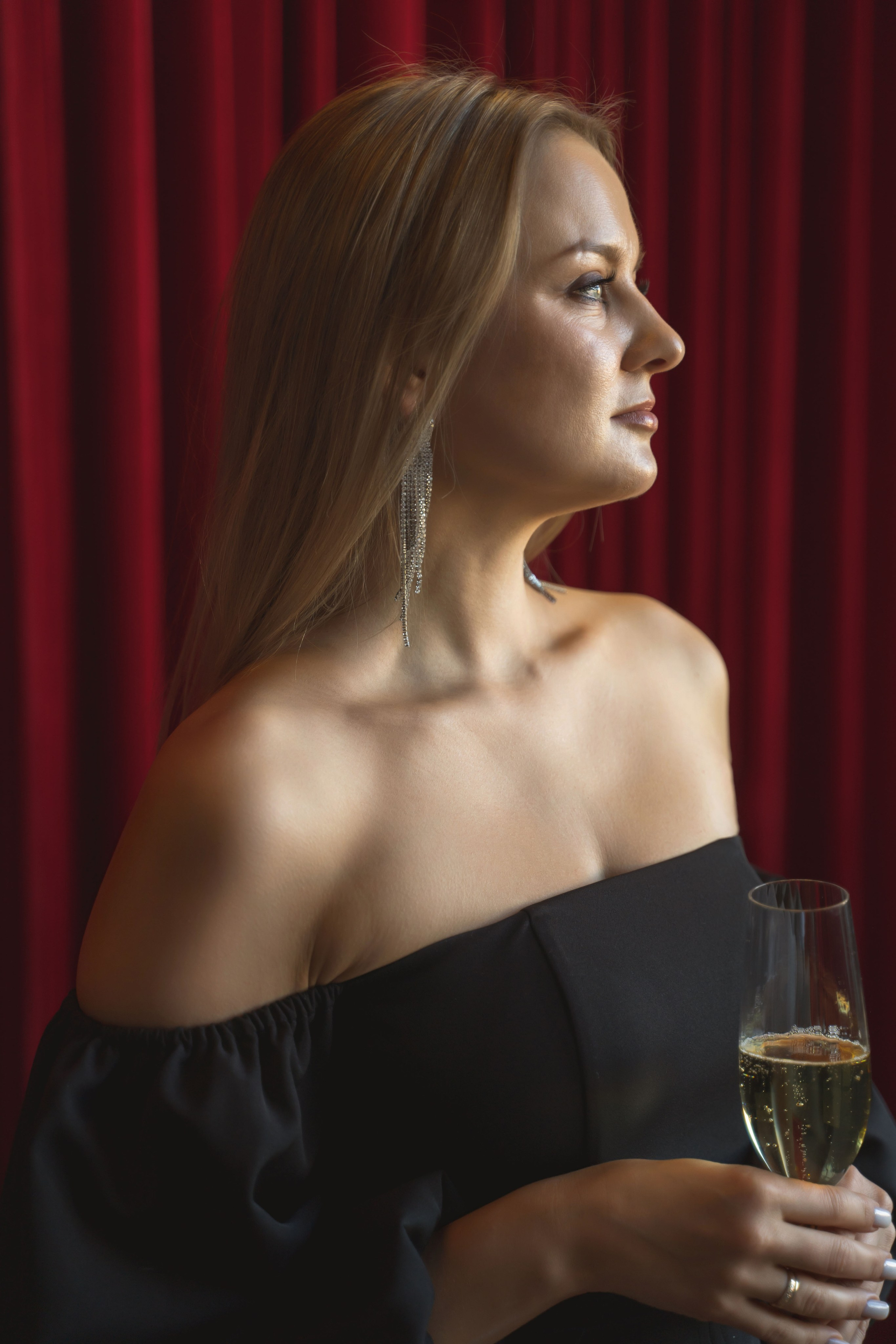 Елена. Главная