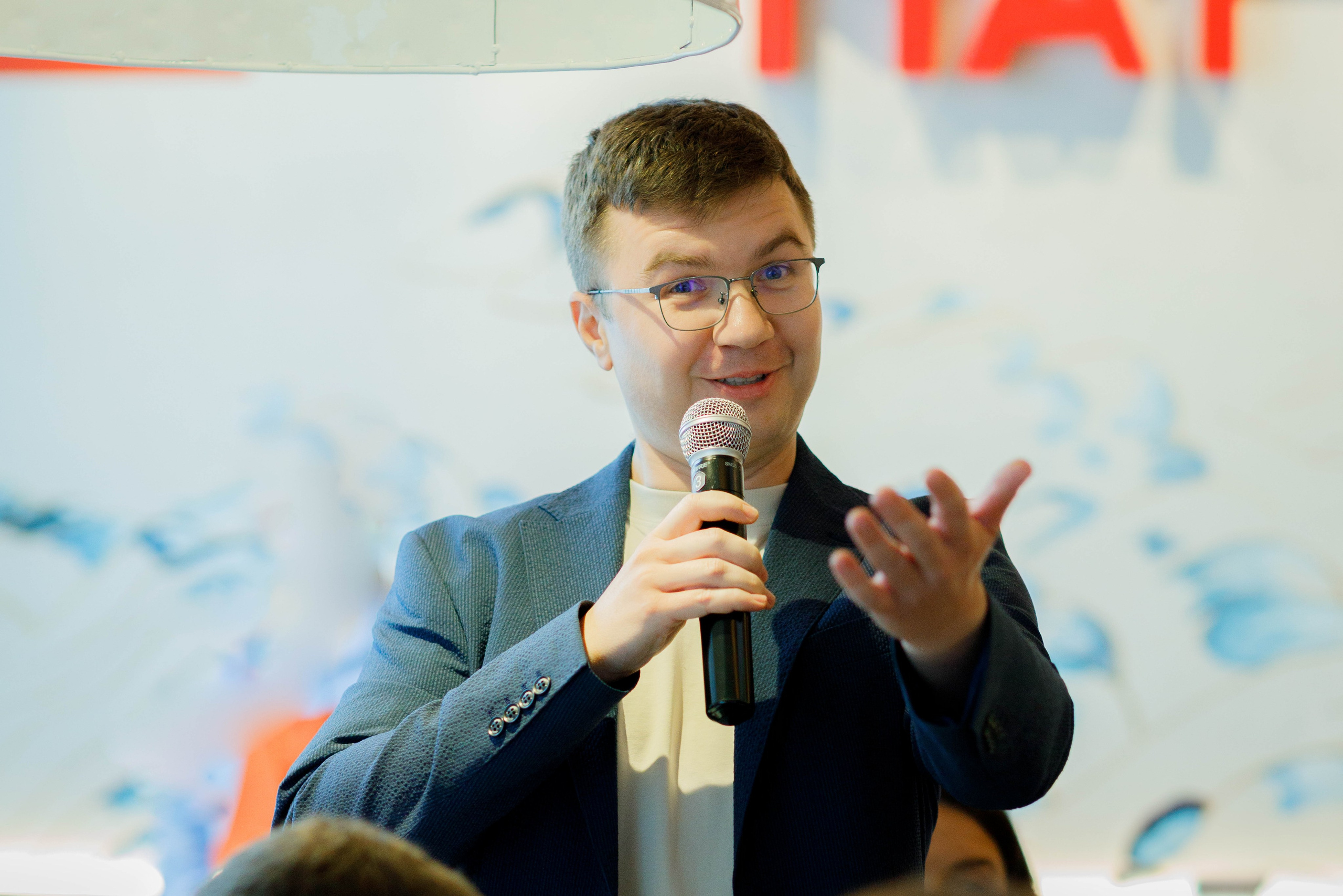 Международный опыт инвестиций РФ и ОАЭ. Бизнес-завтрак в «Магадане». Репортажный фотограф в Новосибирске Алена Помазунова