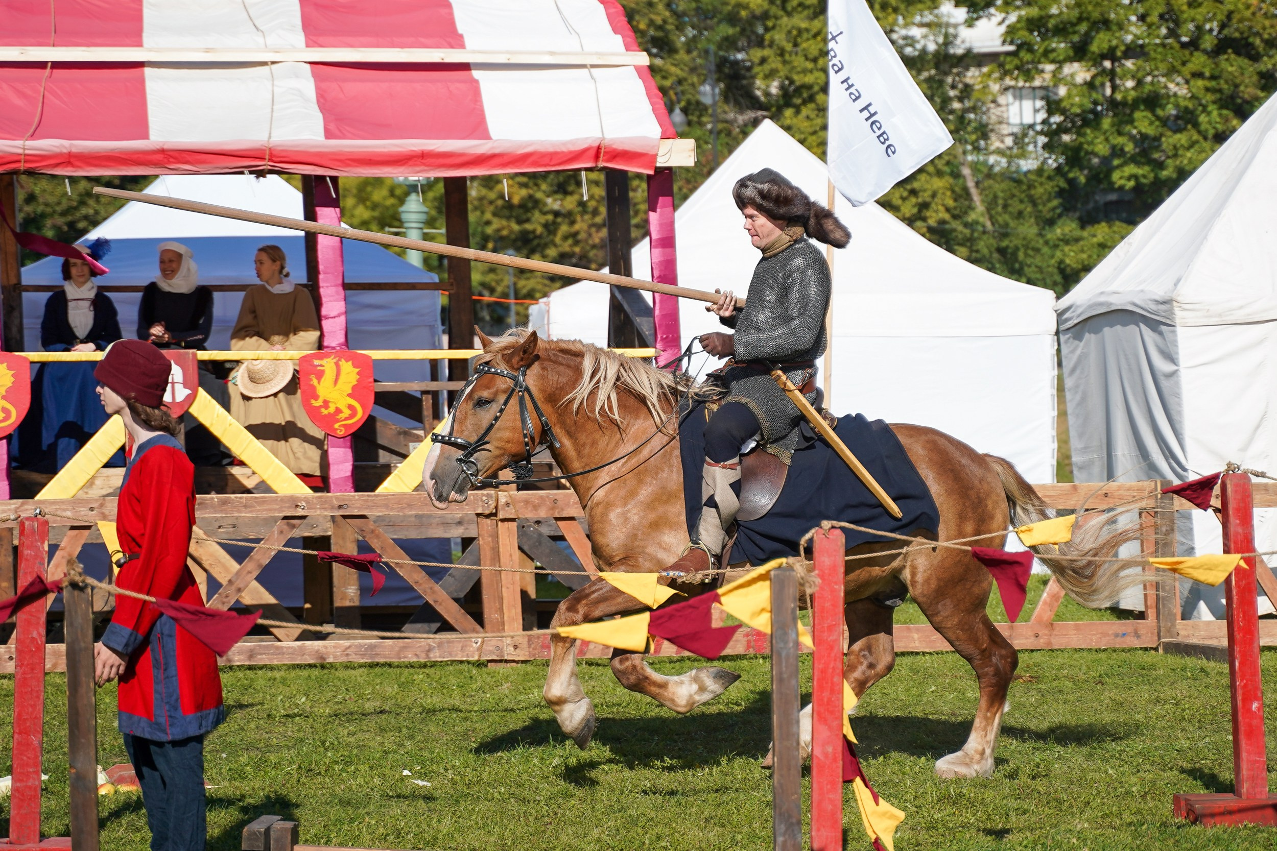 Рыцарский турнир в рамках фестиваля «Битва на Неве» Санкт-Петербург 2024 г. Фотограф-анималист, портретный фотограф в Чебоксарах Мария Садыкова