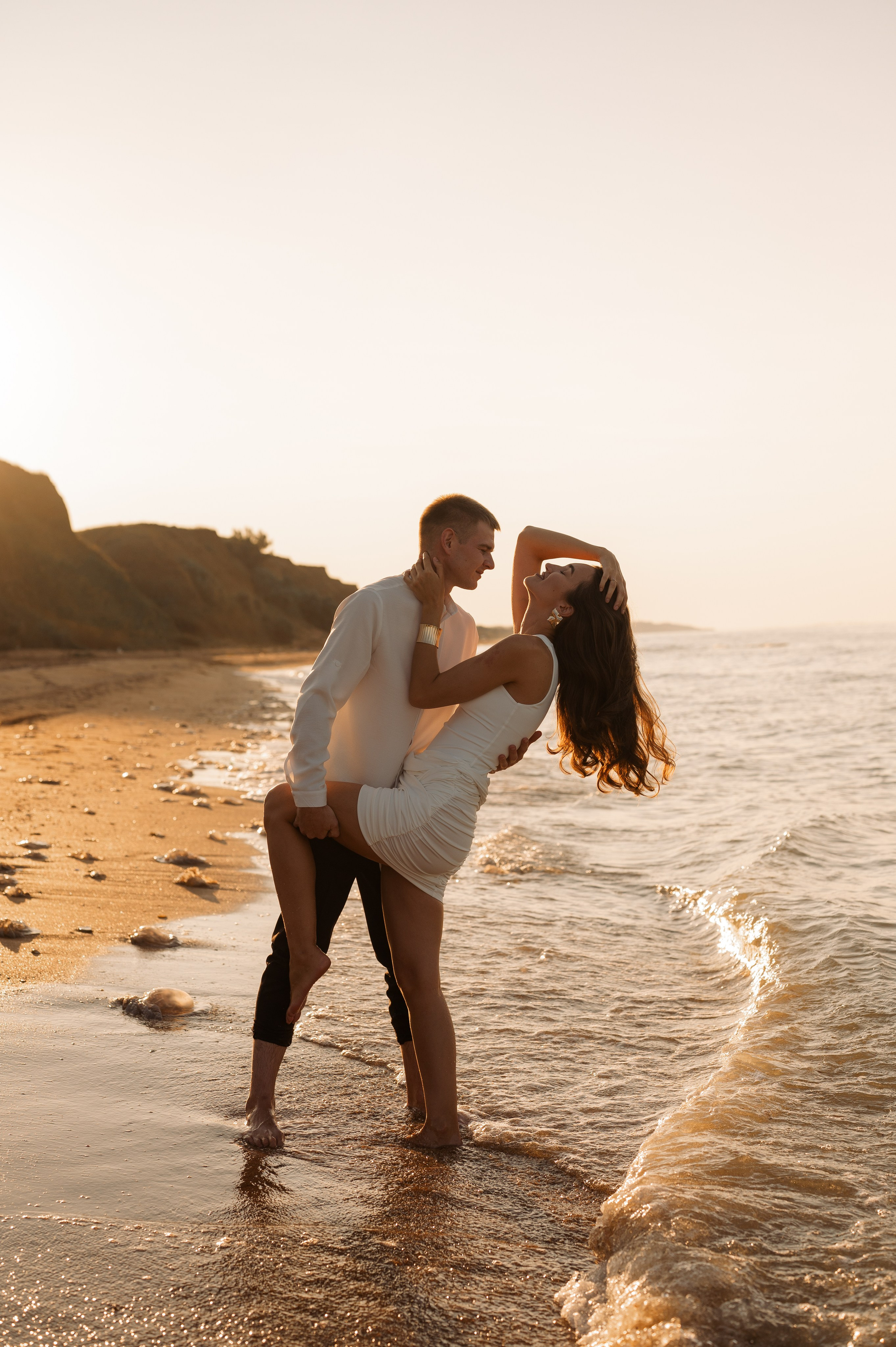 Предсвадебная съёмка на море🌊. Свадебный и семейный фотограф в Краснодаре Алина Мельник