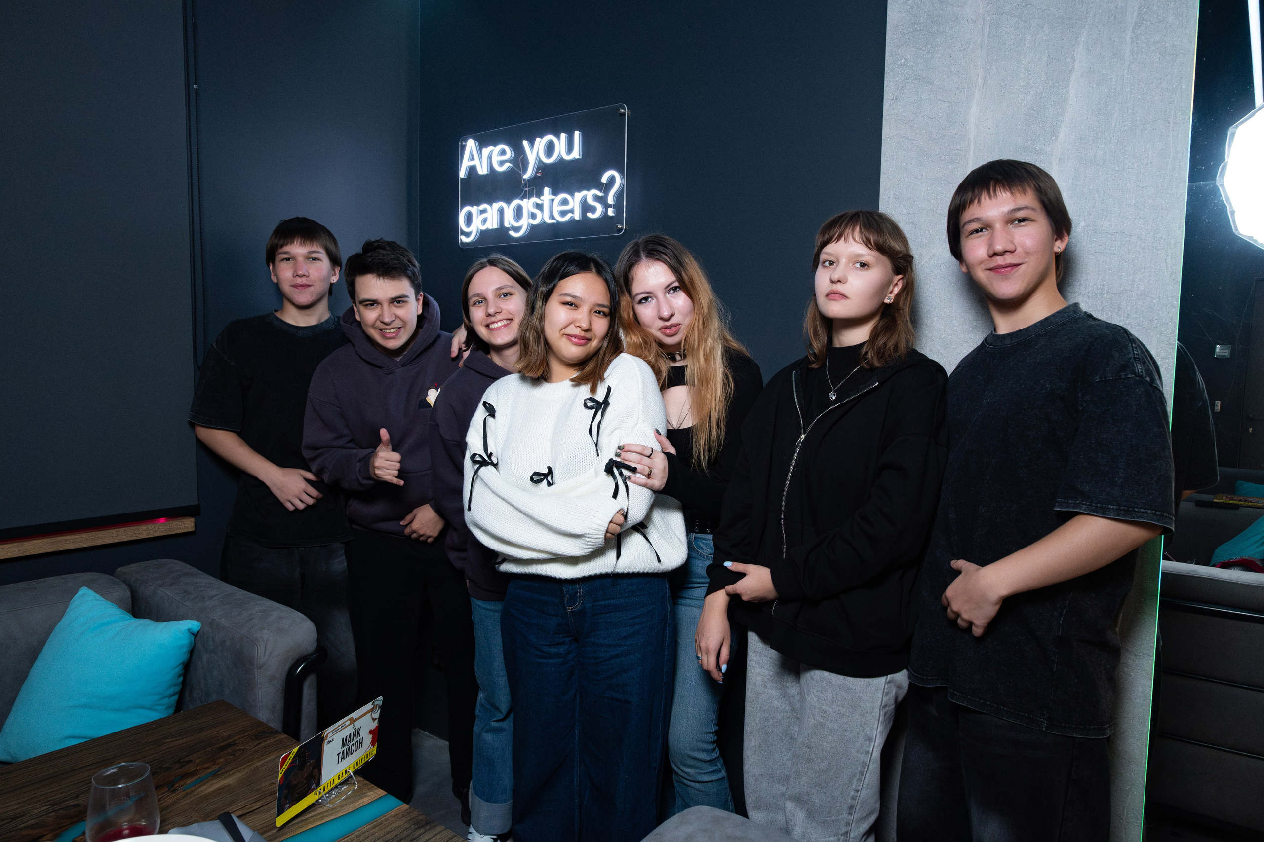 Репортаж на турнире по игре Мафия в «Мятном еноте». Фотограф мероприятий в Москве