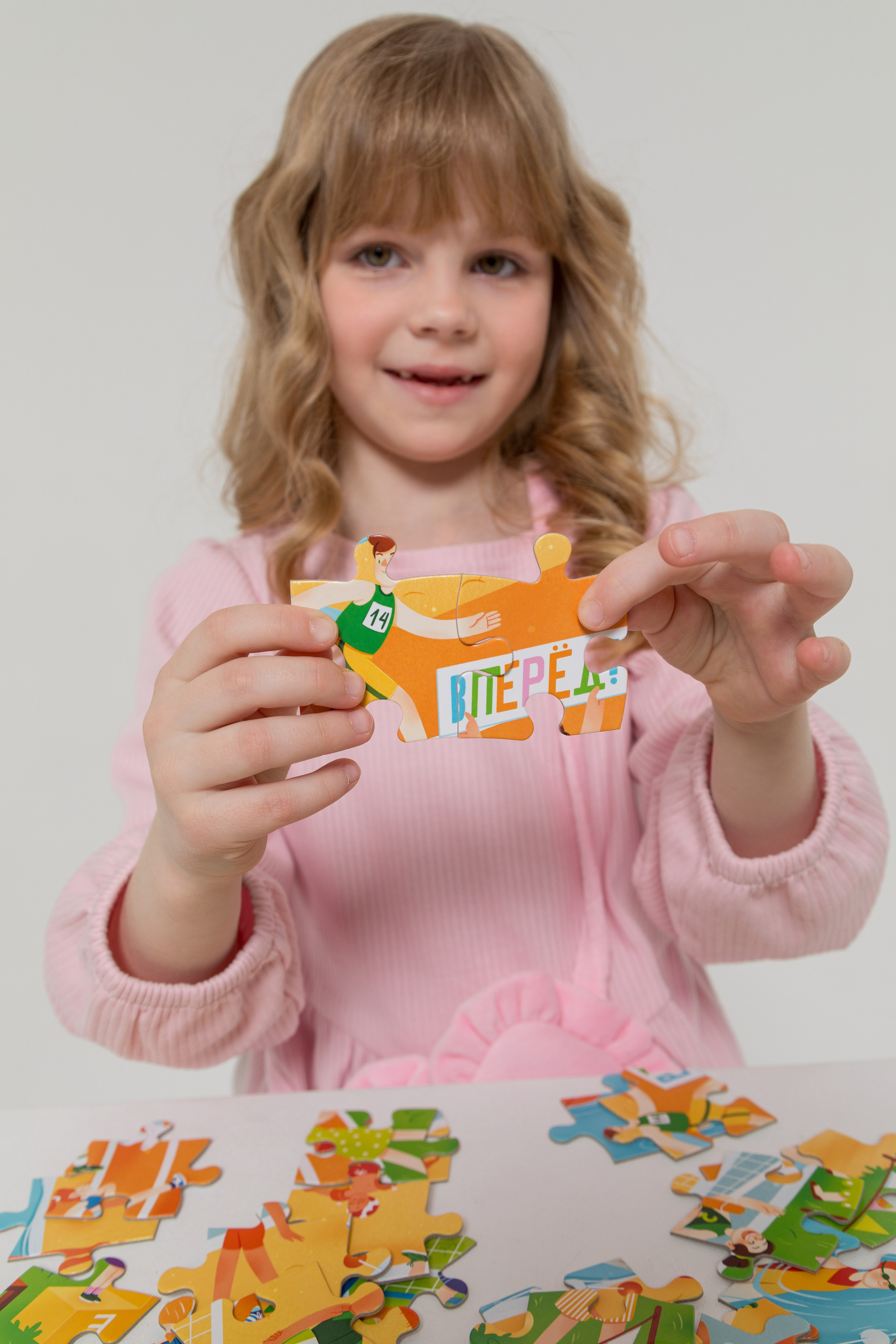 Имиджевая и каталожная съёмка для бренда детских пазлов. Детский и контент фотограф Надя Волкова Санкт-Петербург