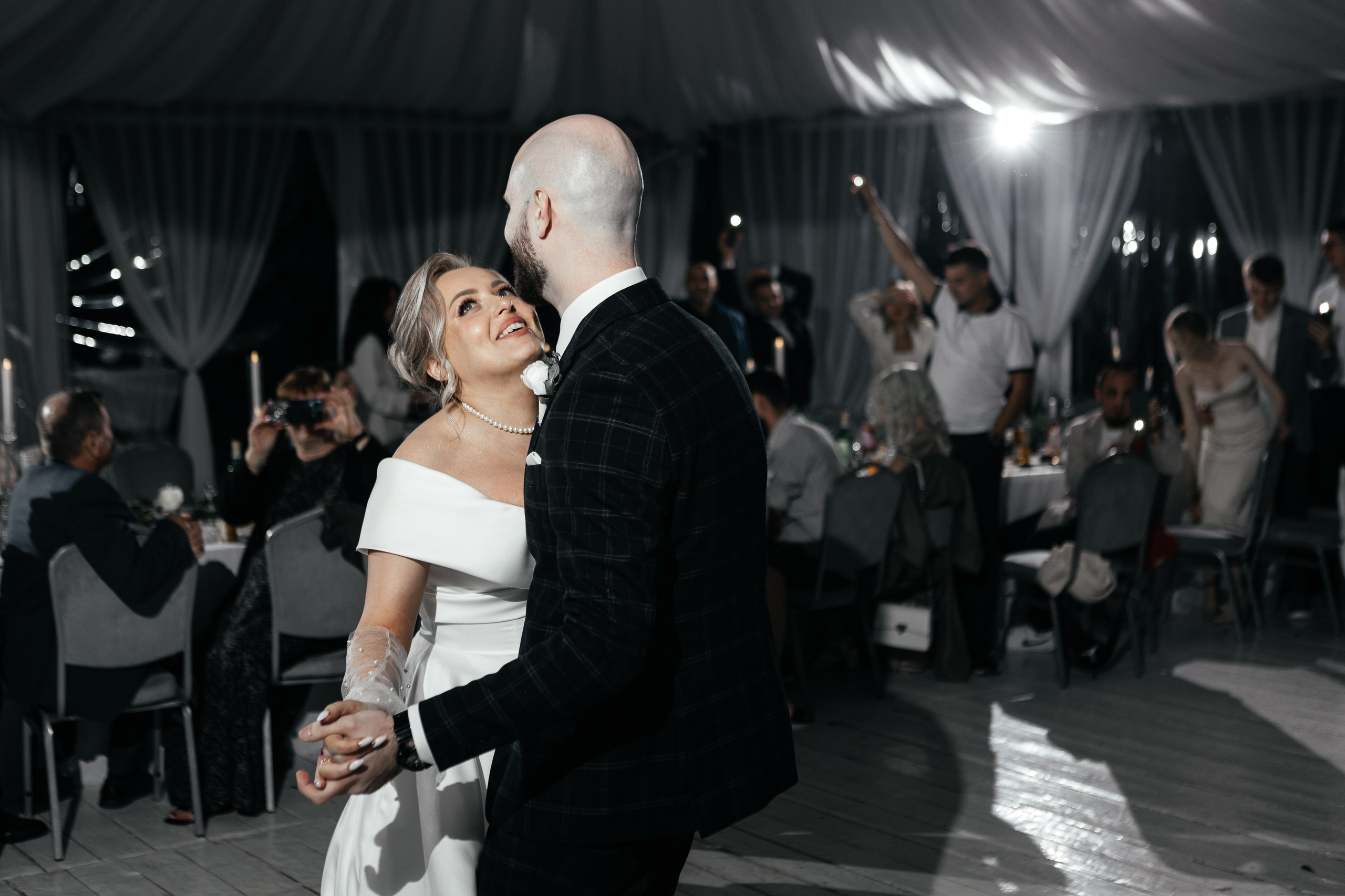 Свадебный фотограф Уфа — Руслан ГабдлисламовЖивые эмоции, красивые кадры, воспоминания на всю жизнь.Работаю по всей Республике Башкортоста. Свадебный фотограф Уфа Руслан Габдлисламов