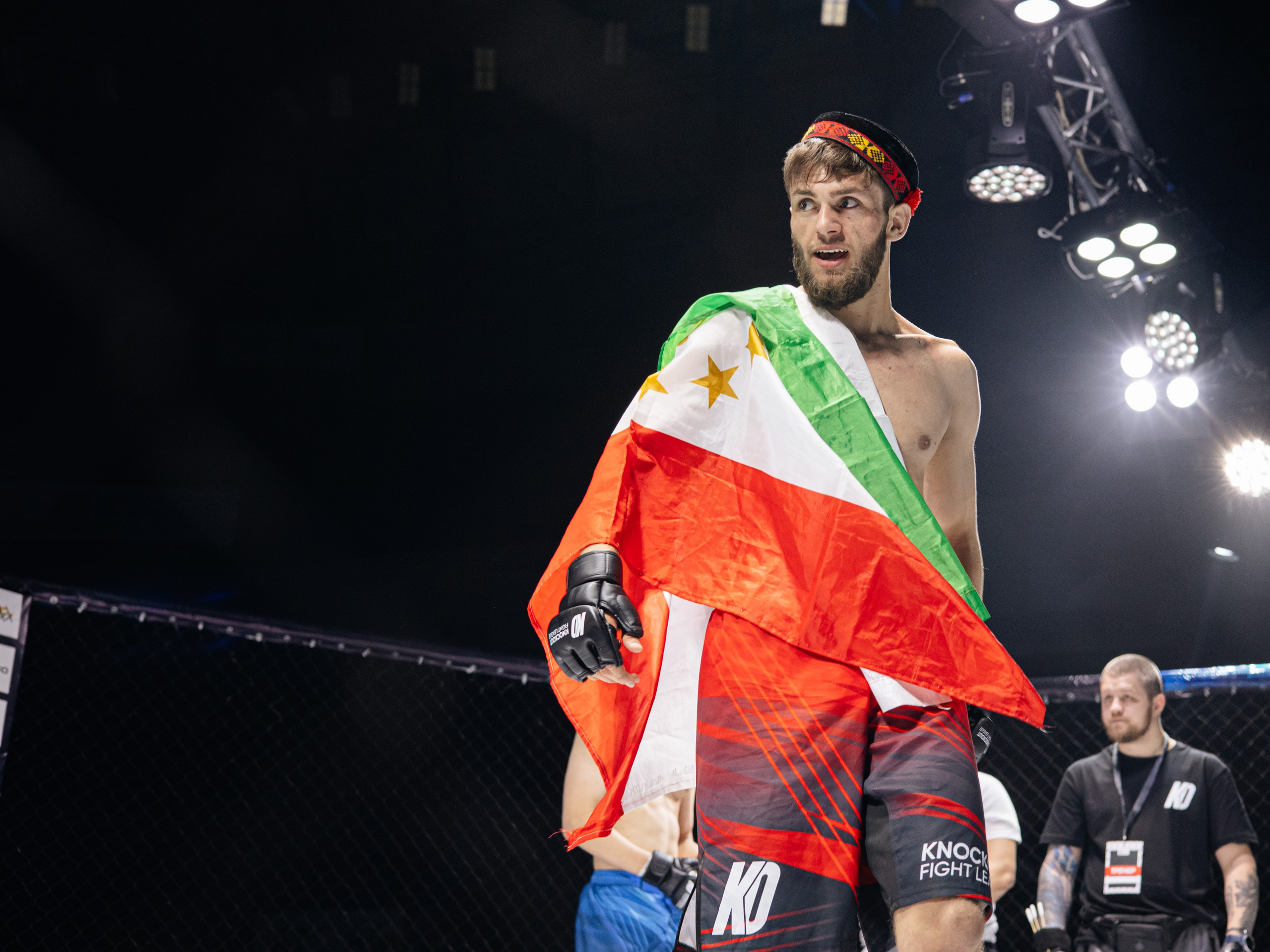 Бойцовская лига «KNOCK OUT». KRIS KRUPINNIKOVA