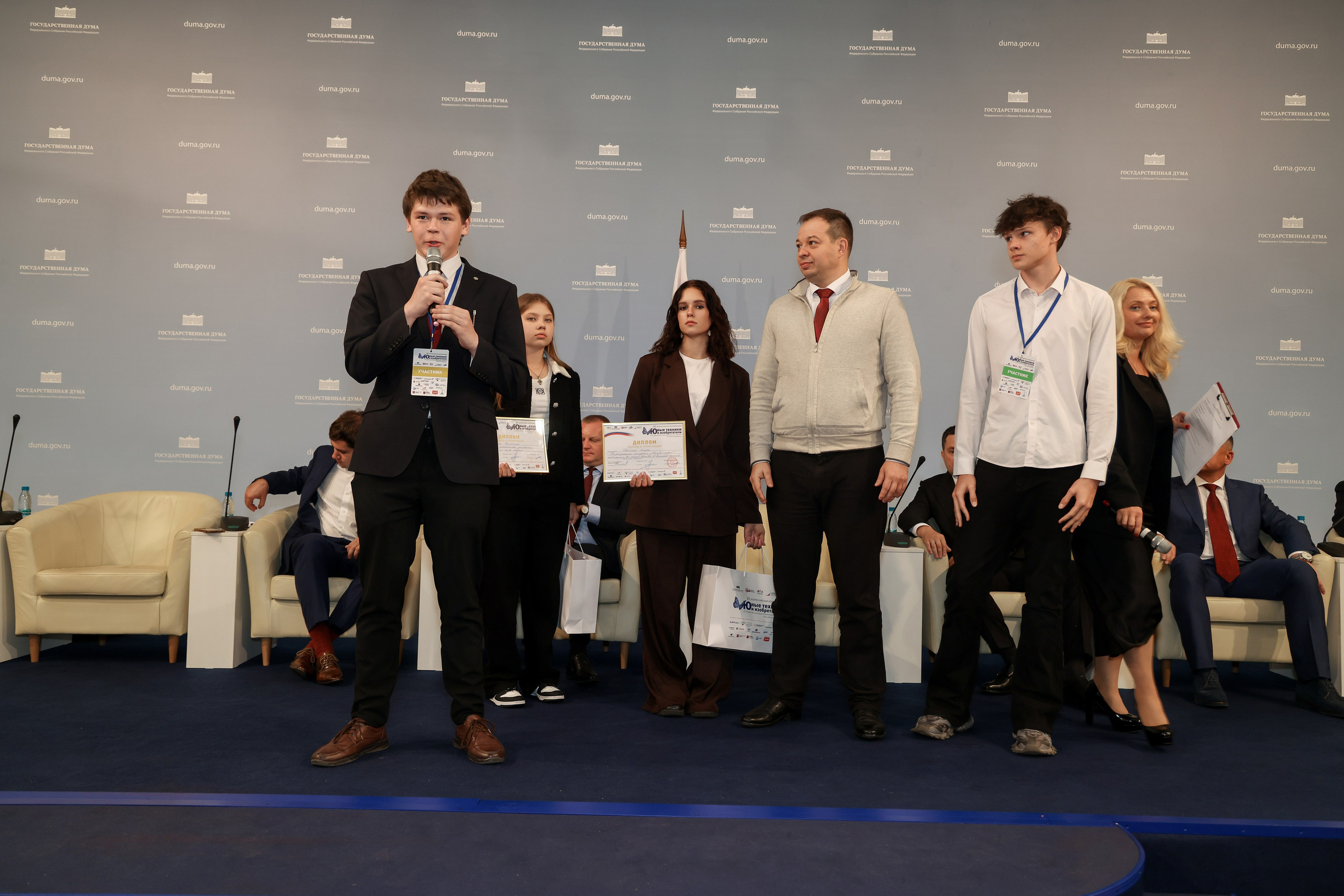 Государственная дума «Юные техники и Изобретатели». Фотограф Антон Чупринин