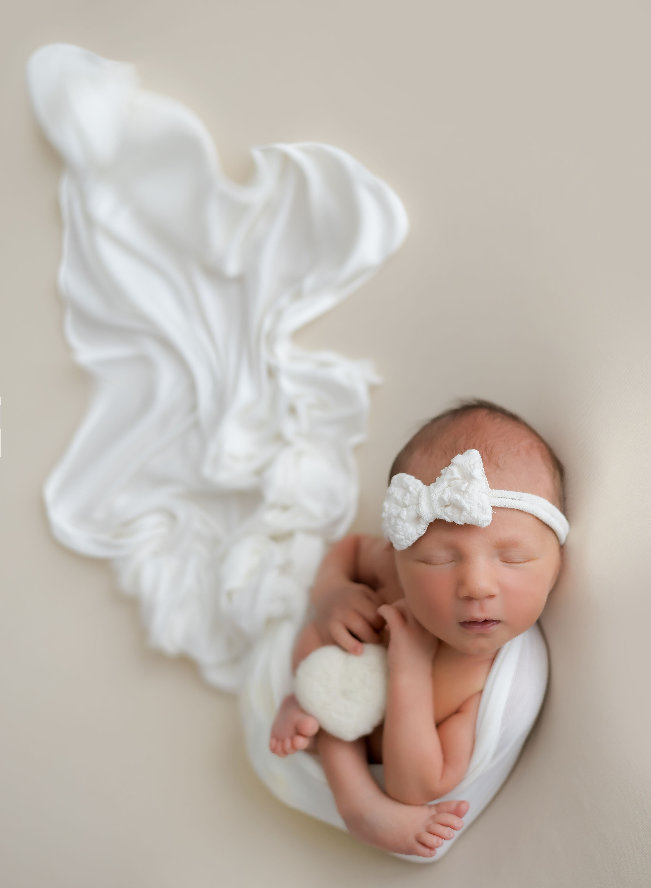 Newborn девочки. Фотограф новорожденных малышей в городе Сочи