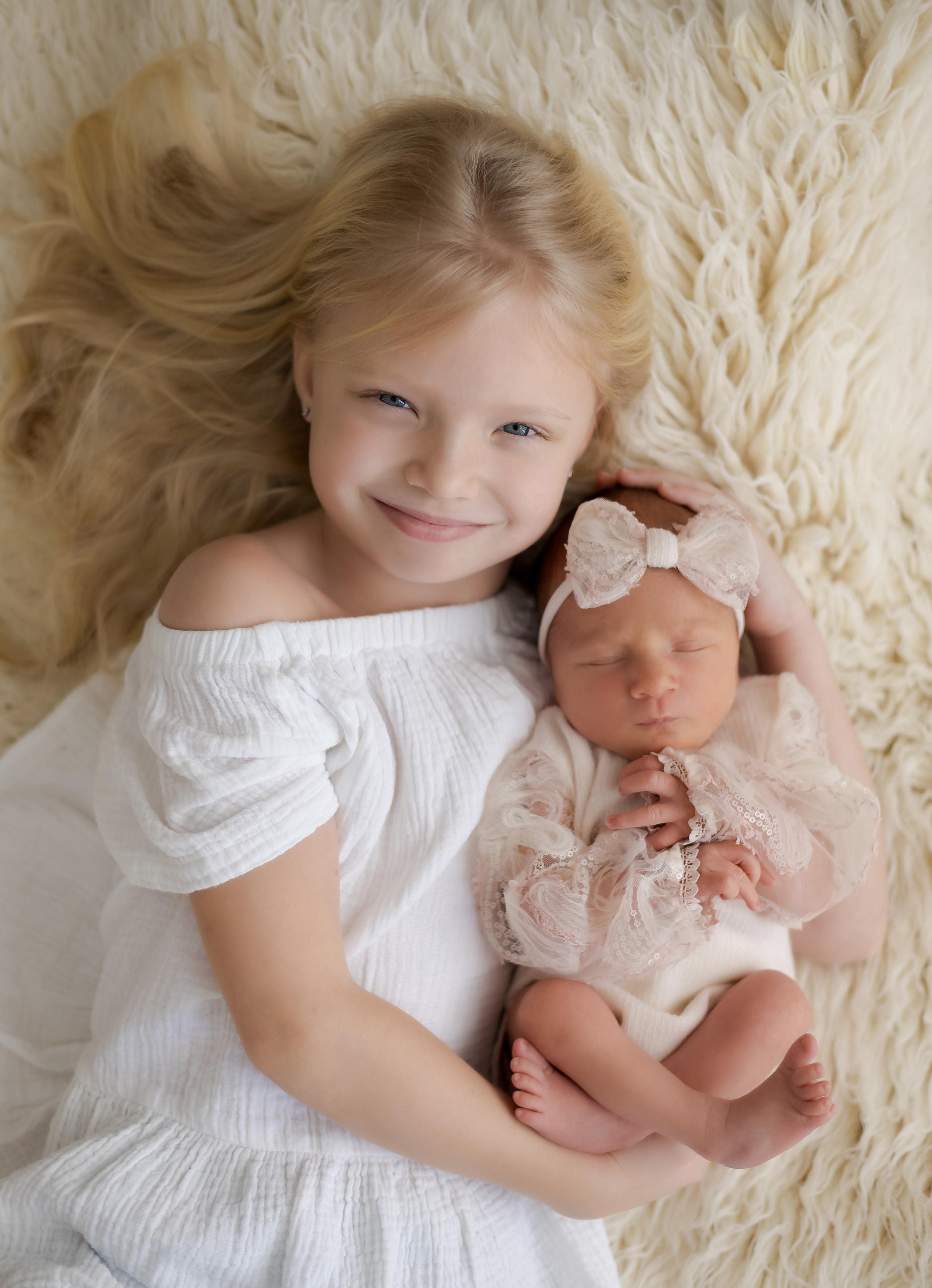 Newborn девочки. Фотограф новорожденных малышей в городе Сочи