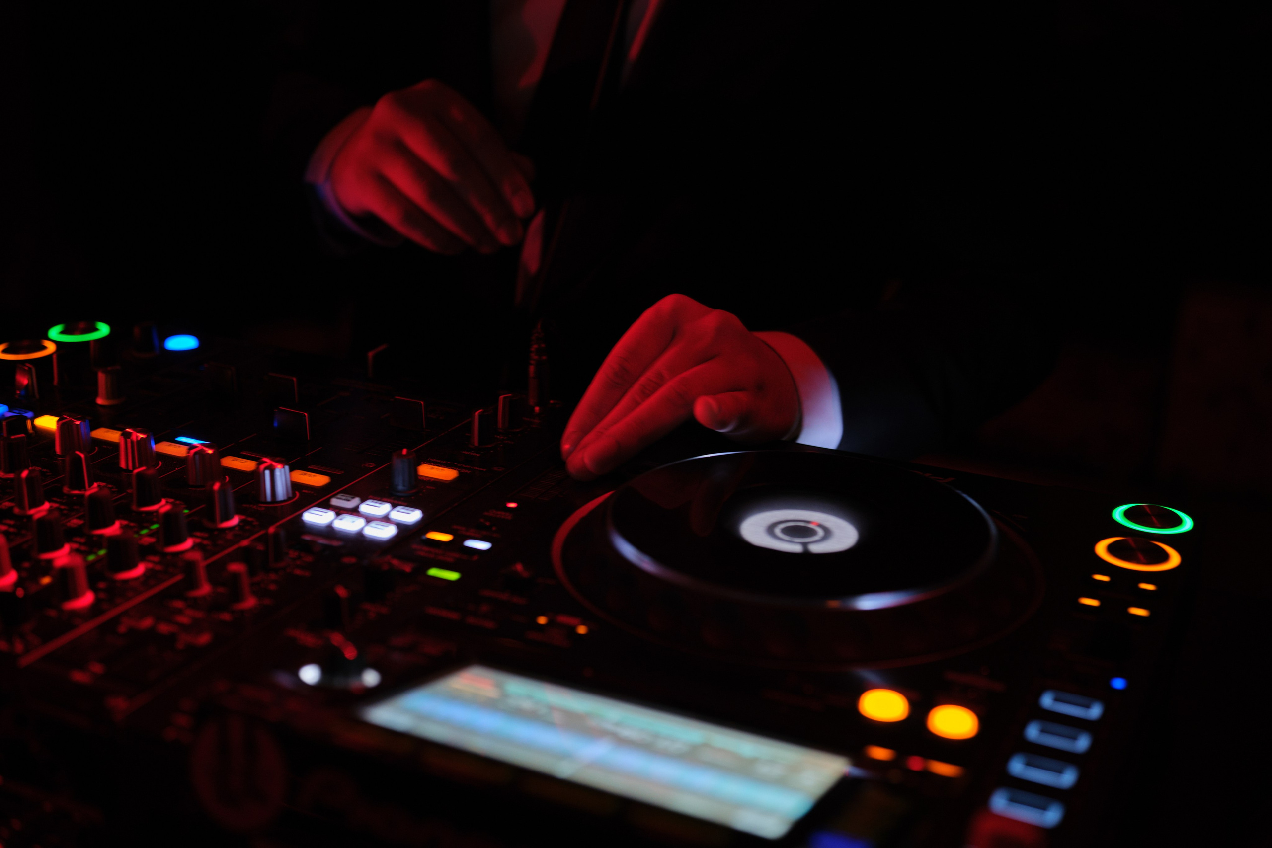 Клубный репортаж в Санкт-Петербурге | Филипп Линзин. Репортажный и портретный фотограф в Санкт-Петербурге Филипп Линзин