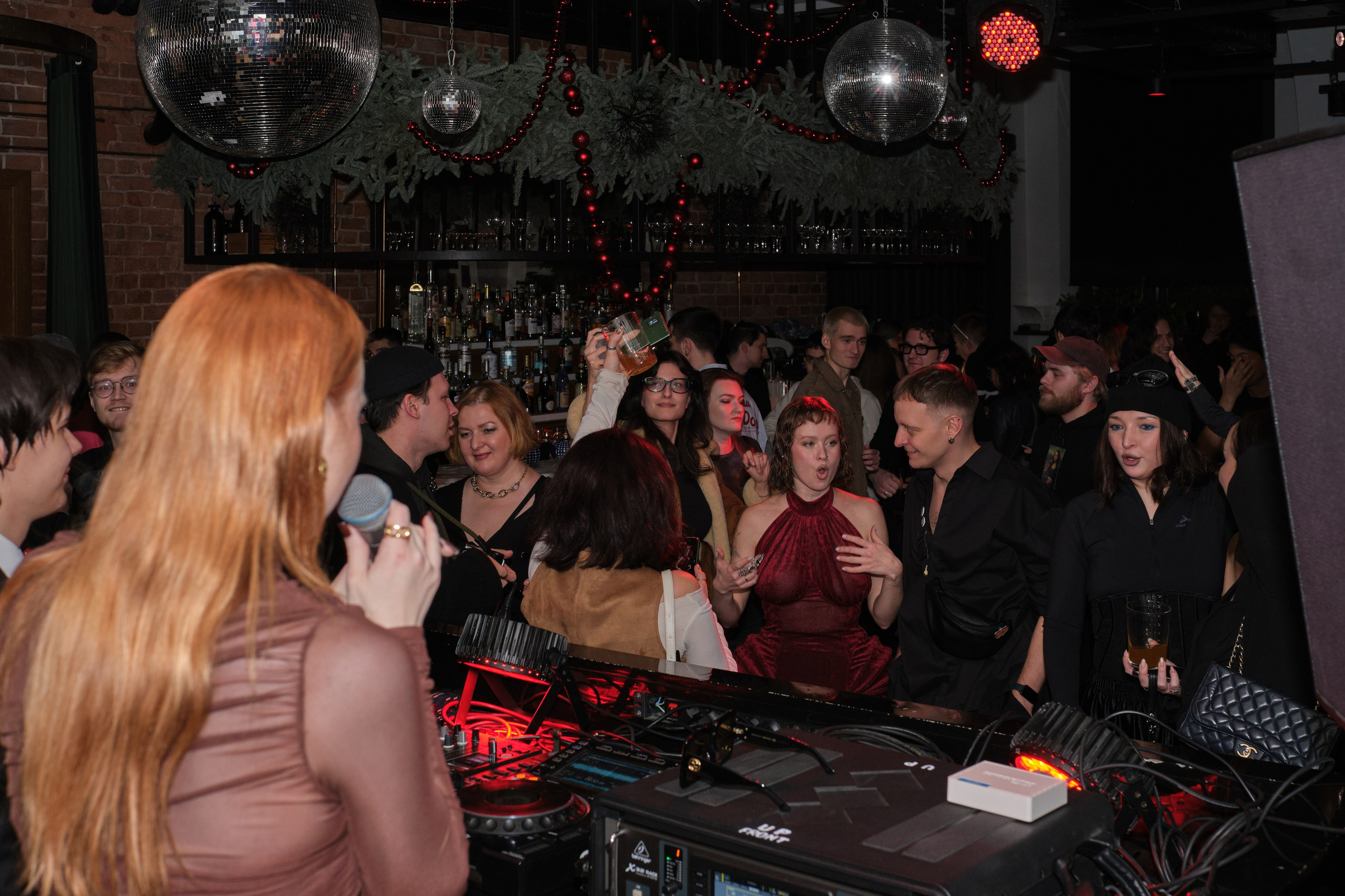 Клубный репортаж в Санкт-Петербурге | Филипп Линзин. Репортажный и портретный фотограф в Санкт-Петербурге Филипп Линзин