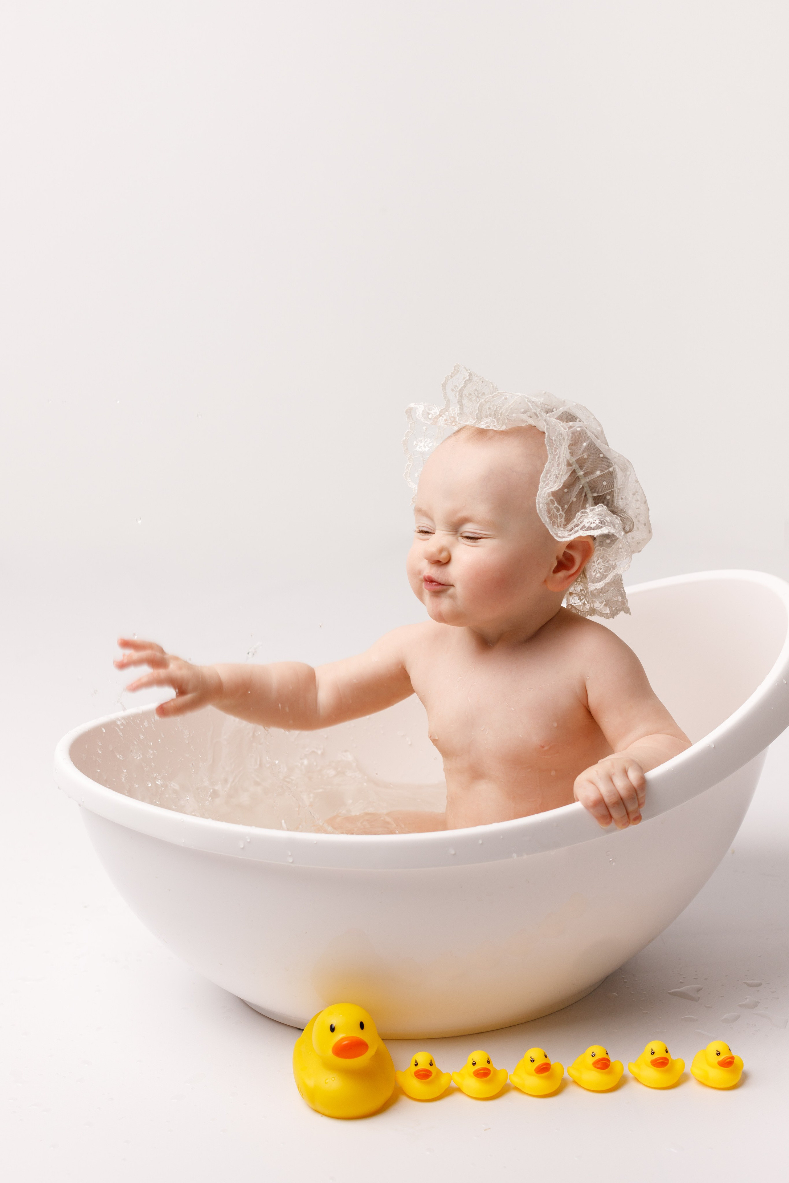 Кира «Первый тортик». Фотограф новорожденных в г. Оренбурге Екатерина Козлова