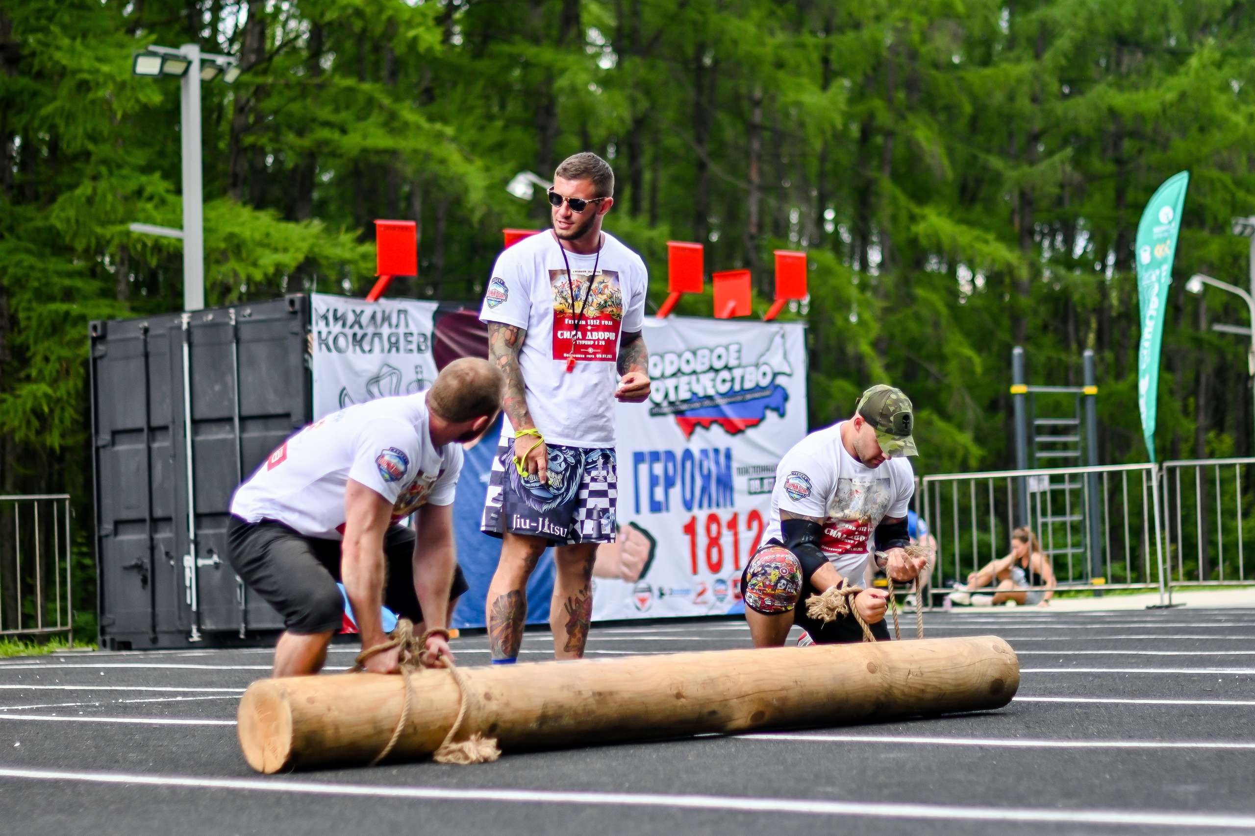 СТРОНГ. Фотограф для бизнесконтента, репортажей и семейного альбома в Москве