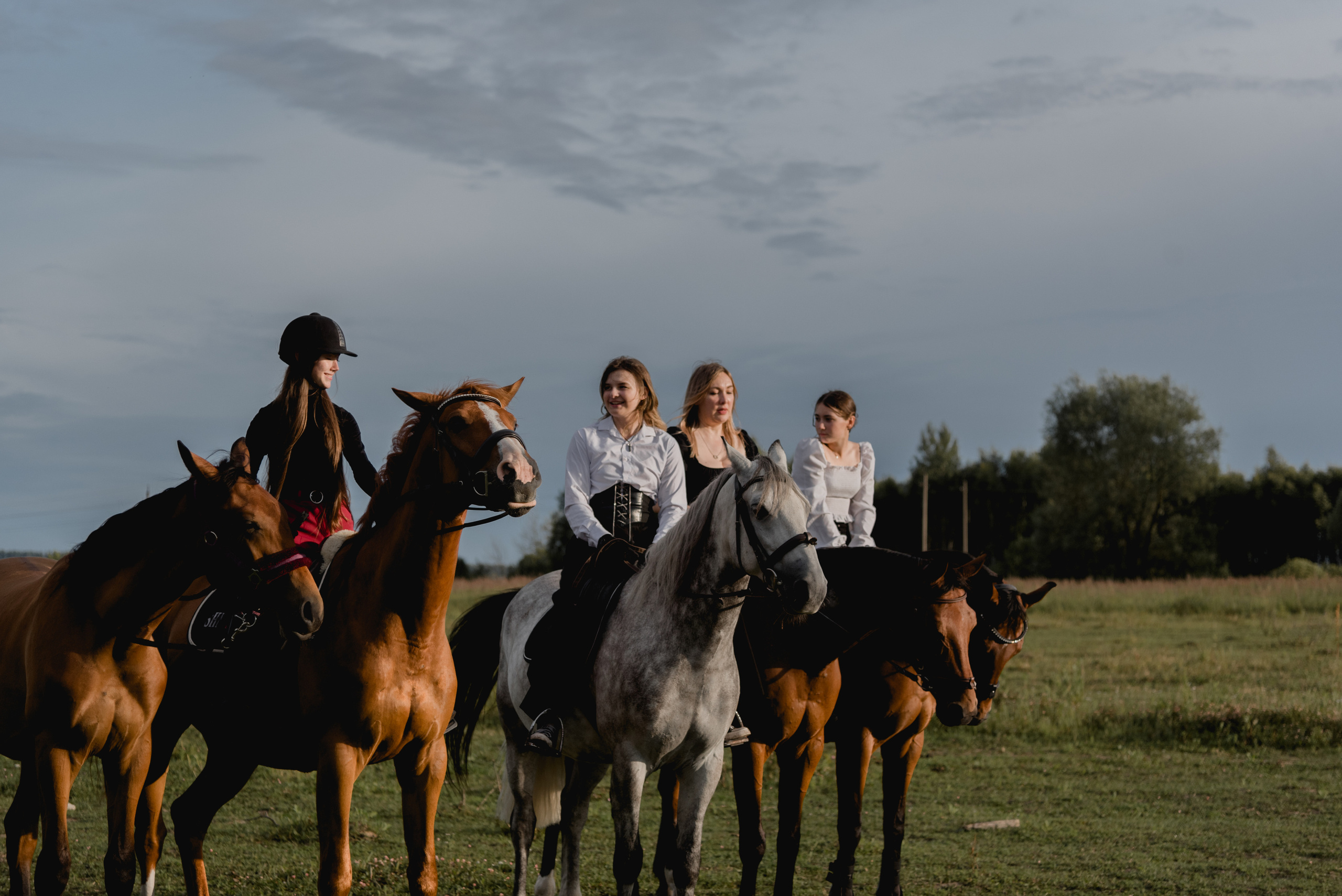 С лошадьми. ФОТОГРАФ СЕРГЕЕВА МАРИЯ