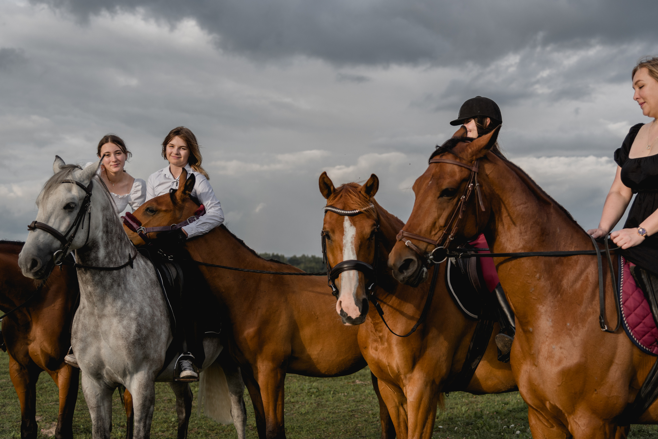 С лошадьми. ФОТОГРАФ СЕРГЕЕВА МАРИЯ