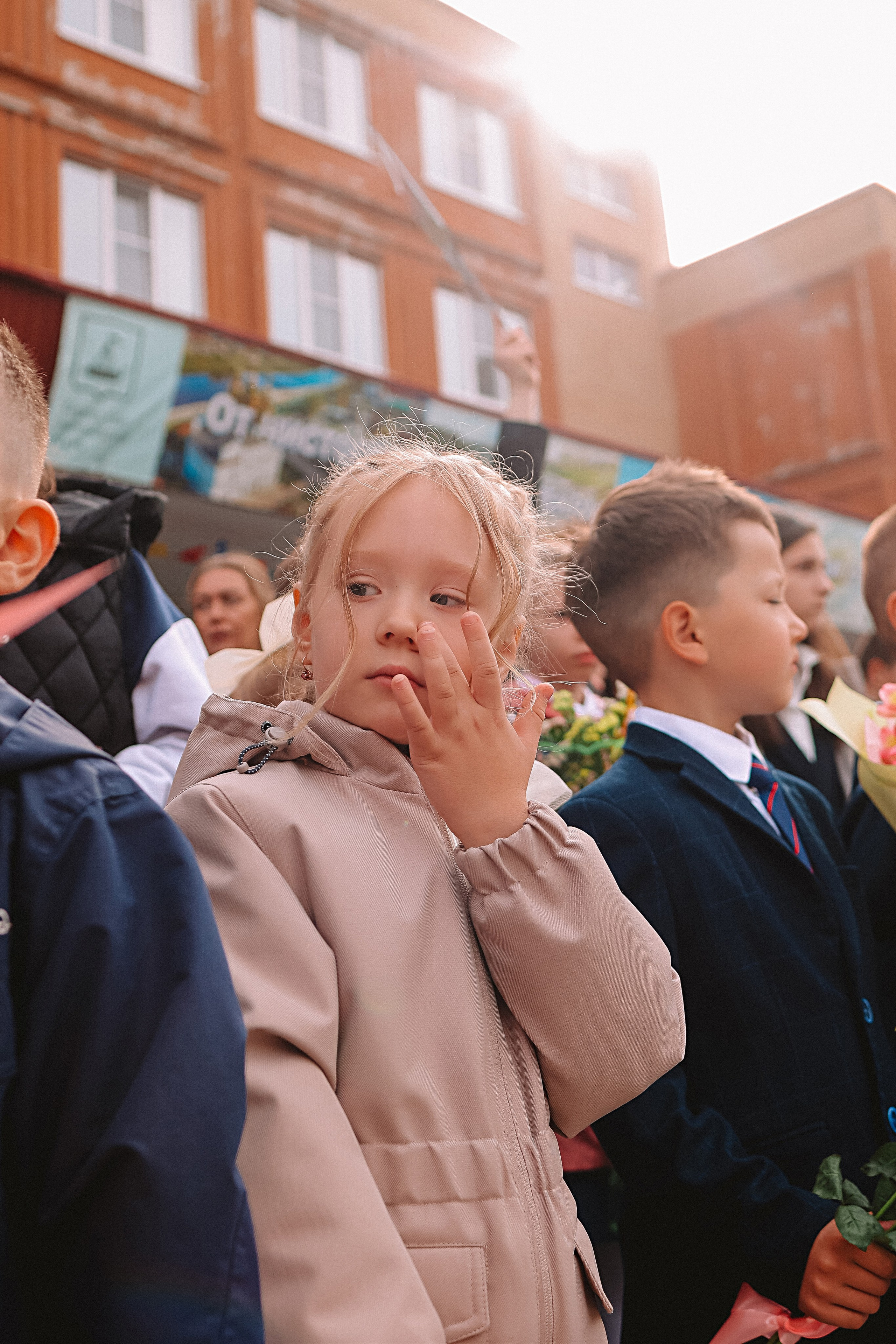 1 сентября линейка+кл час+портреты. Семейный фотограф Тюмень, фотограф на роды Салмина Мария