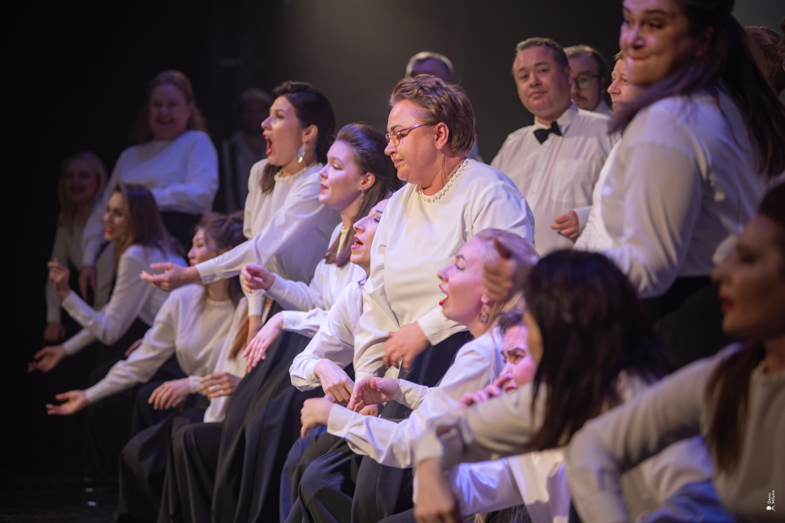 Онежская маска https://denismilutin.wfolio.pro/disk/onezhskaya-maska-petrozavodsk-28zxjw. Портретный фотограф Денис Милютин