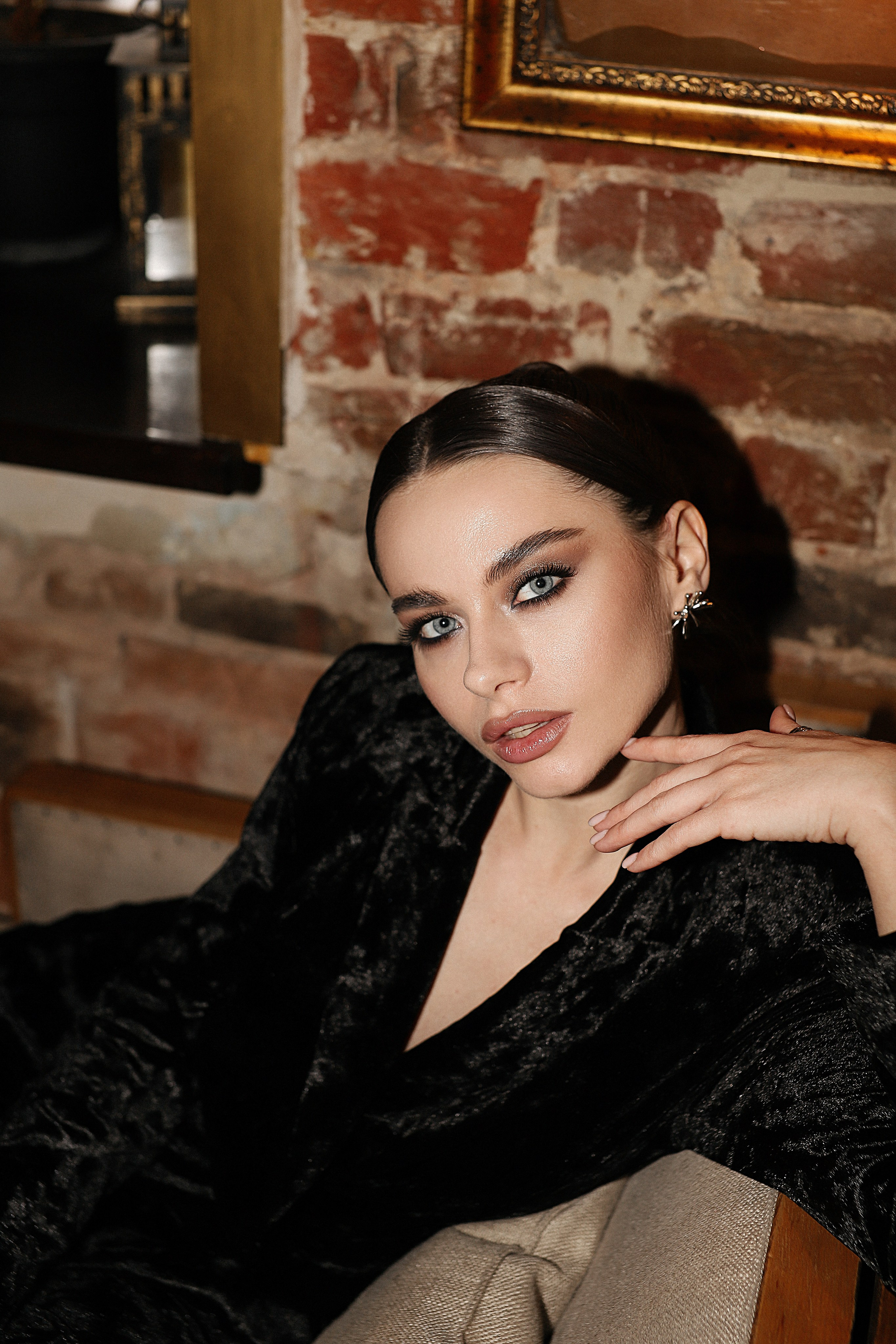 Мария, съемка в ресторане