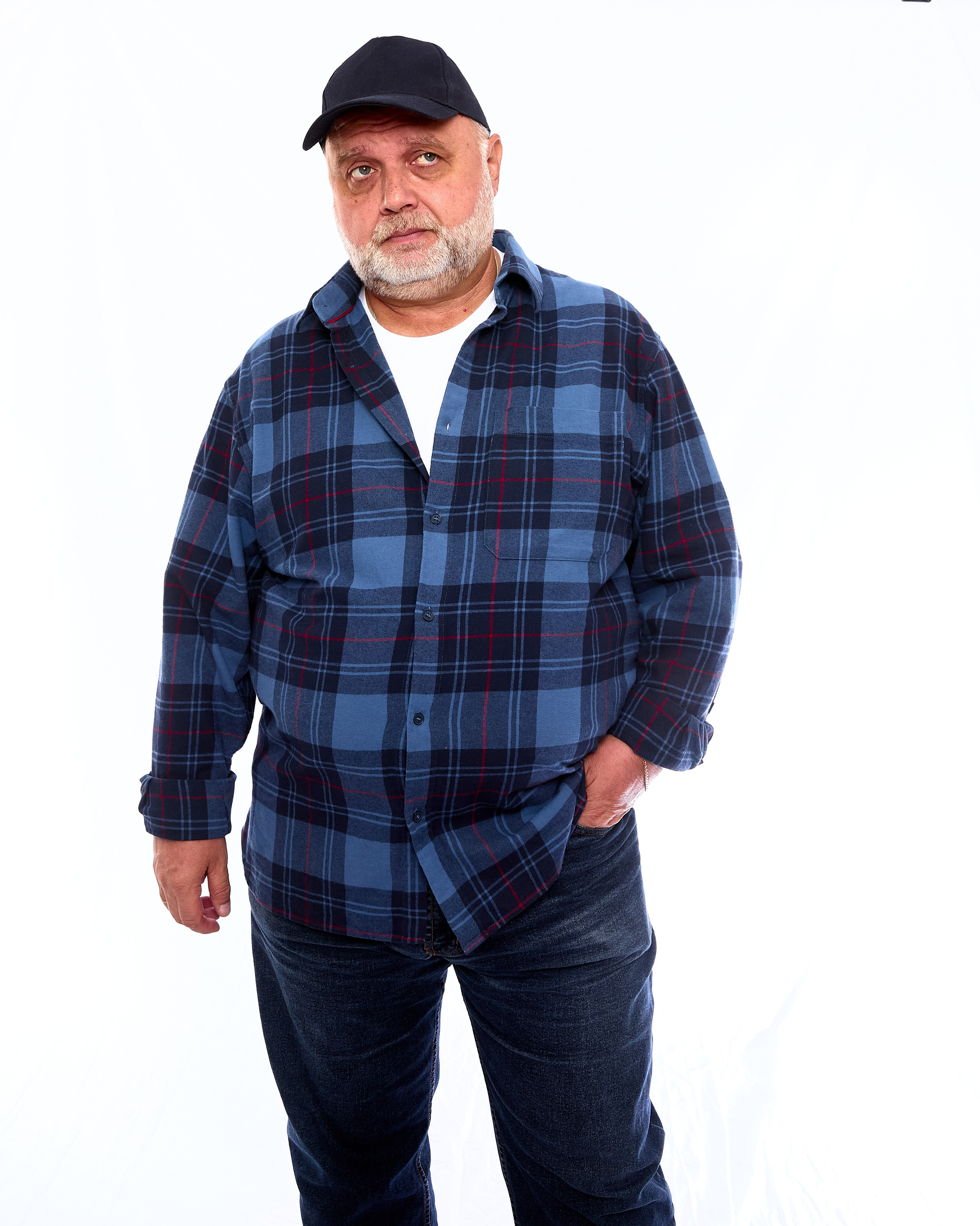 VAVADA. Святослав Лебедев | Рекламный фотограф — Коммерческая съемка, Арт-дирекшн, AI-интеграция