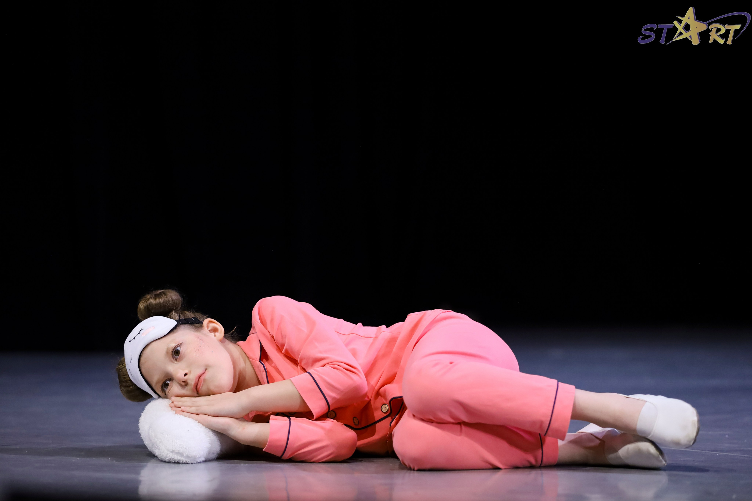 Профессиональная съемка конкурса-фестиваля в Санкт-Петербурге. Портретный Фотограф Александр «Konevtsoph» В Санкт-Петербурге